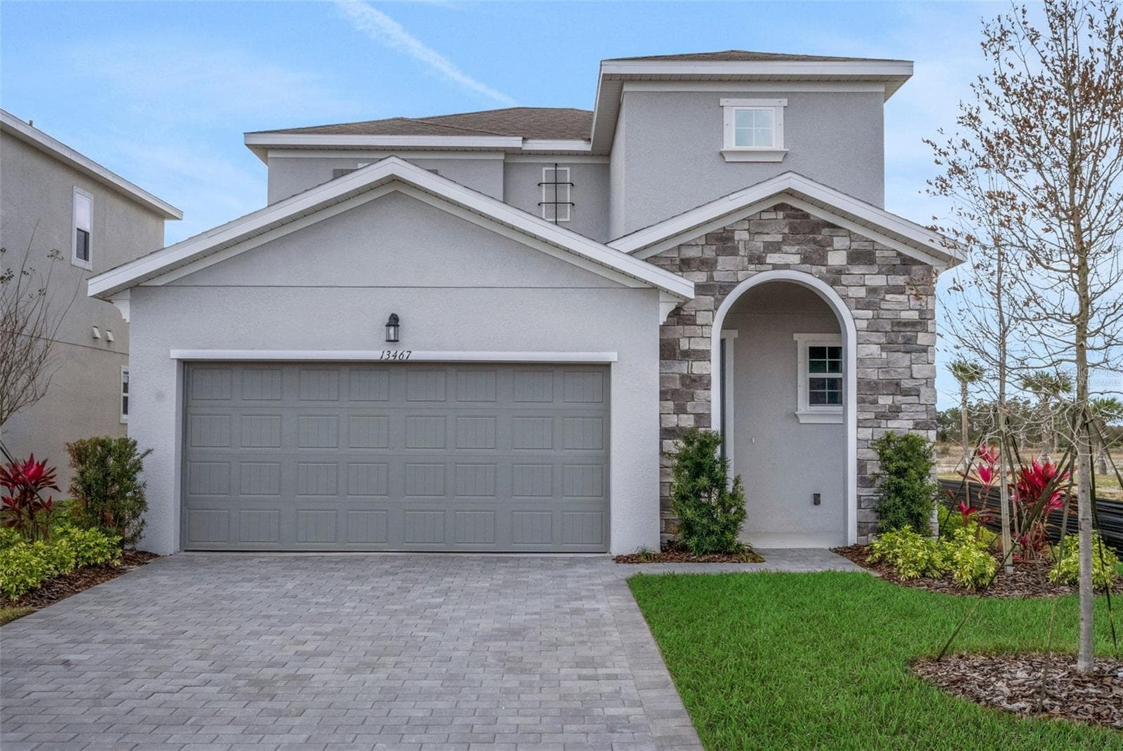 8120 SUNNY POINT TRL