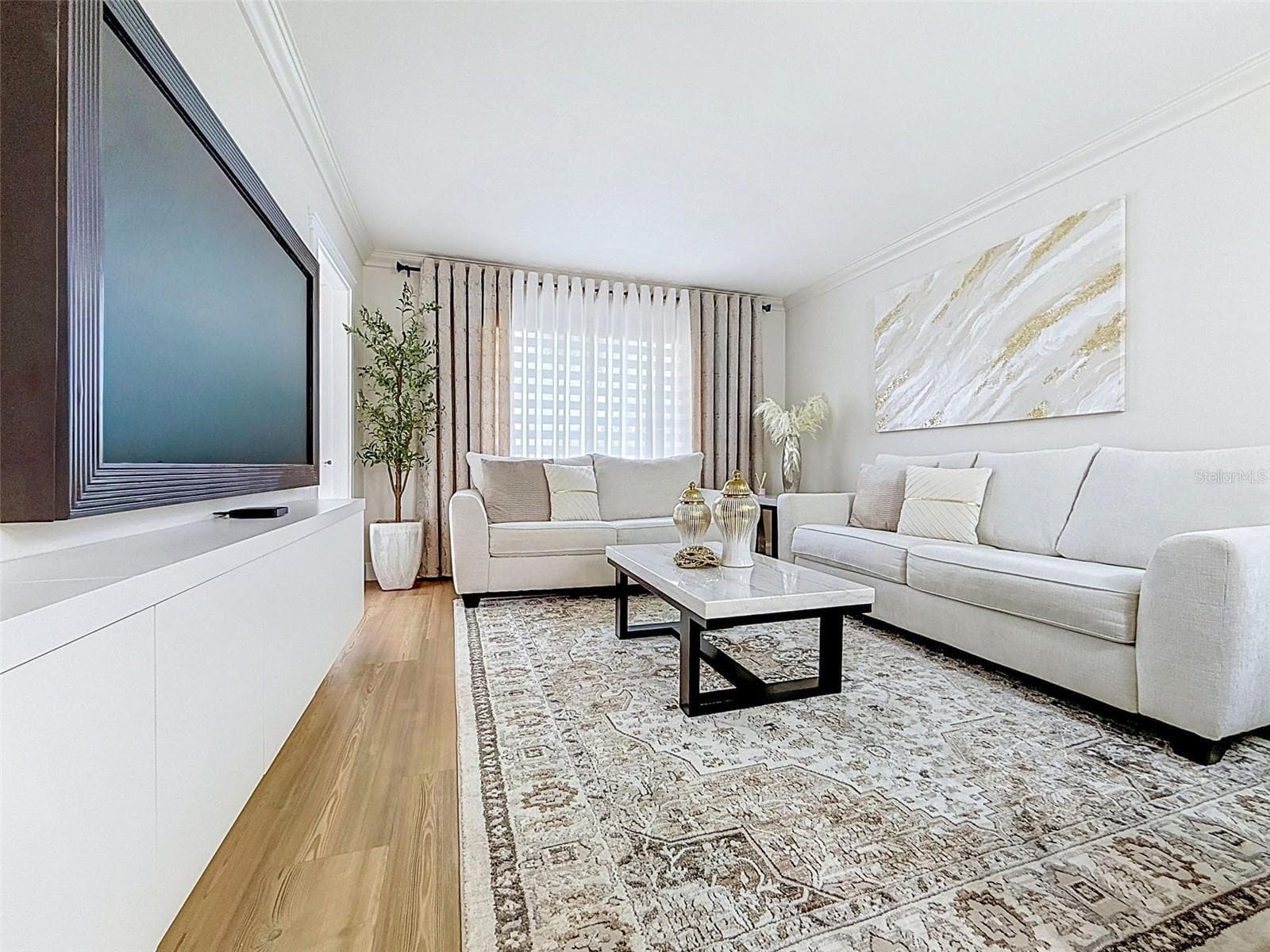 Condominium at 1520 GLEN OAKS DR E #244, SARASOTA, photo 6 of 39
