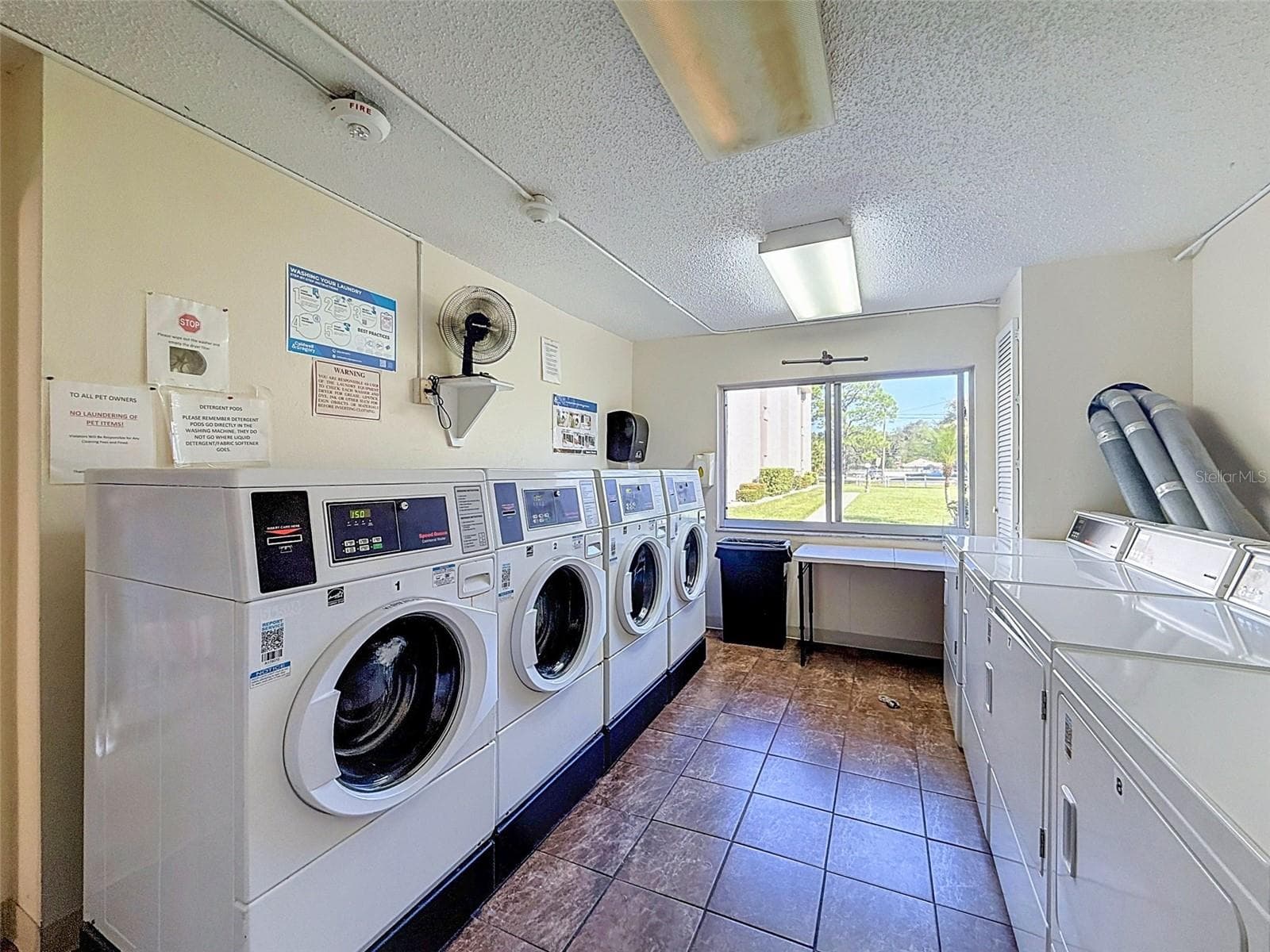 Condominium at 1520 GLEN OAKS DR E #244, SARASOTA, photo 35 of 39