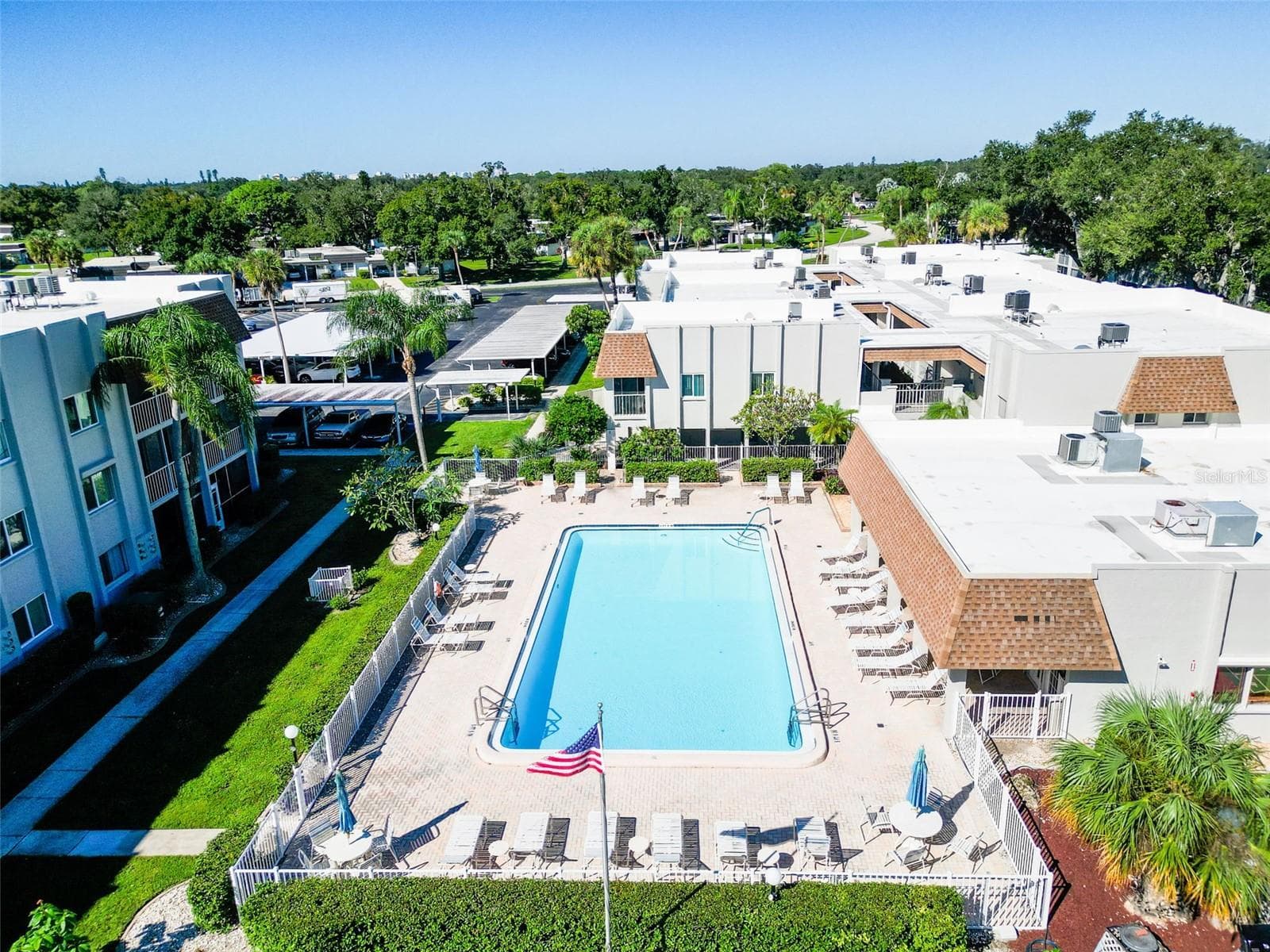 Condominium at 1520 GLEN OAKS DR E #244, SARASOTA, photo 37 of 39