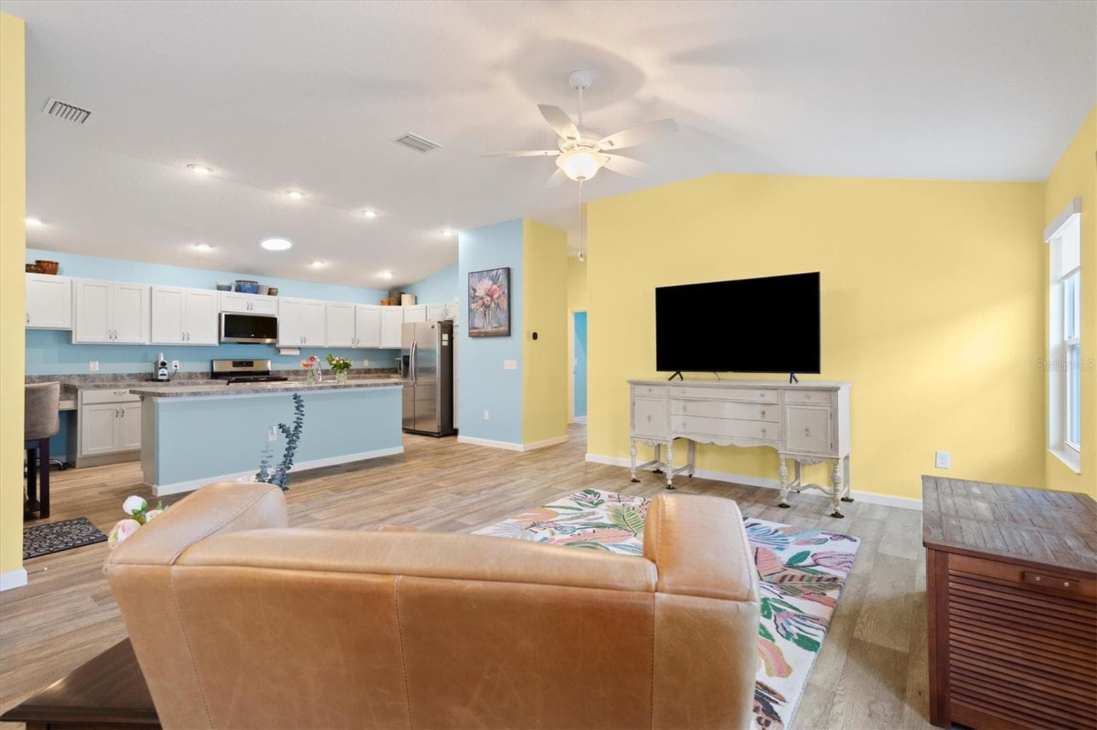 Villa at 1659 SUSAN AVE, THE VILLAGES, photo 6 of 37