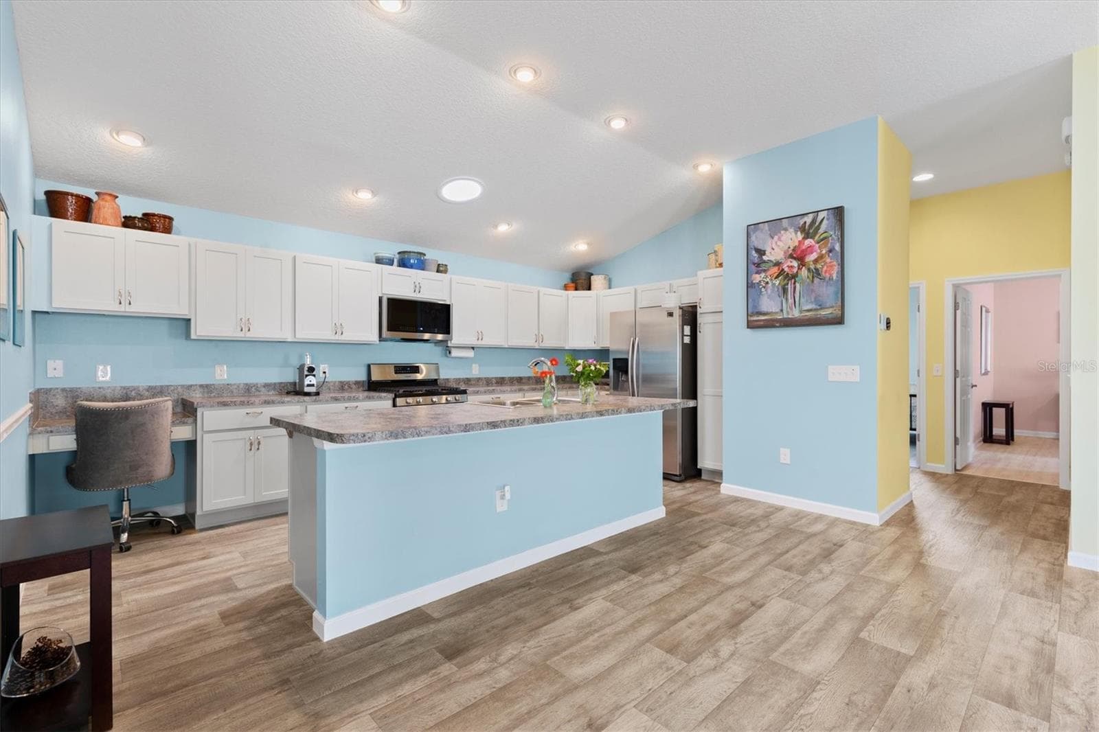 Villa at 1659 SUSAN AVE, THE VILLAGES, photo 9 of 37
