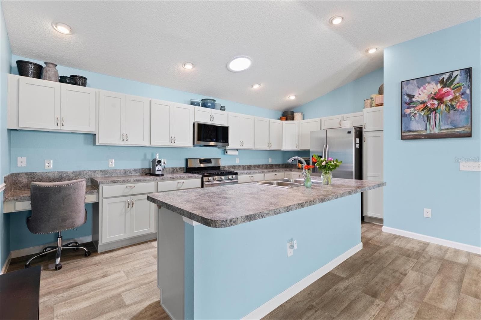Villa at 1659 SUSAN AVE, THE VILLAGES, photo 10 of 37