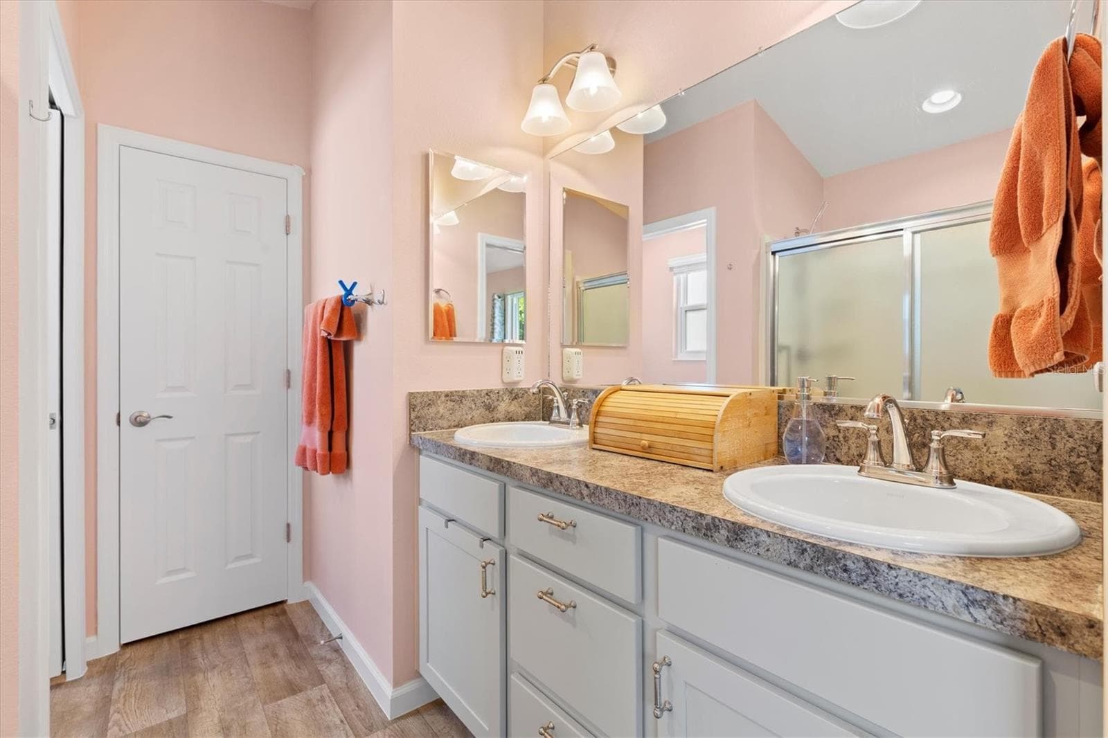 Villa at 1659 SUSAN AVE, THE VILLAGES, photo 18 of 37