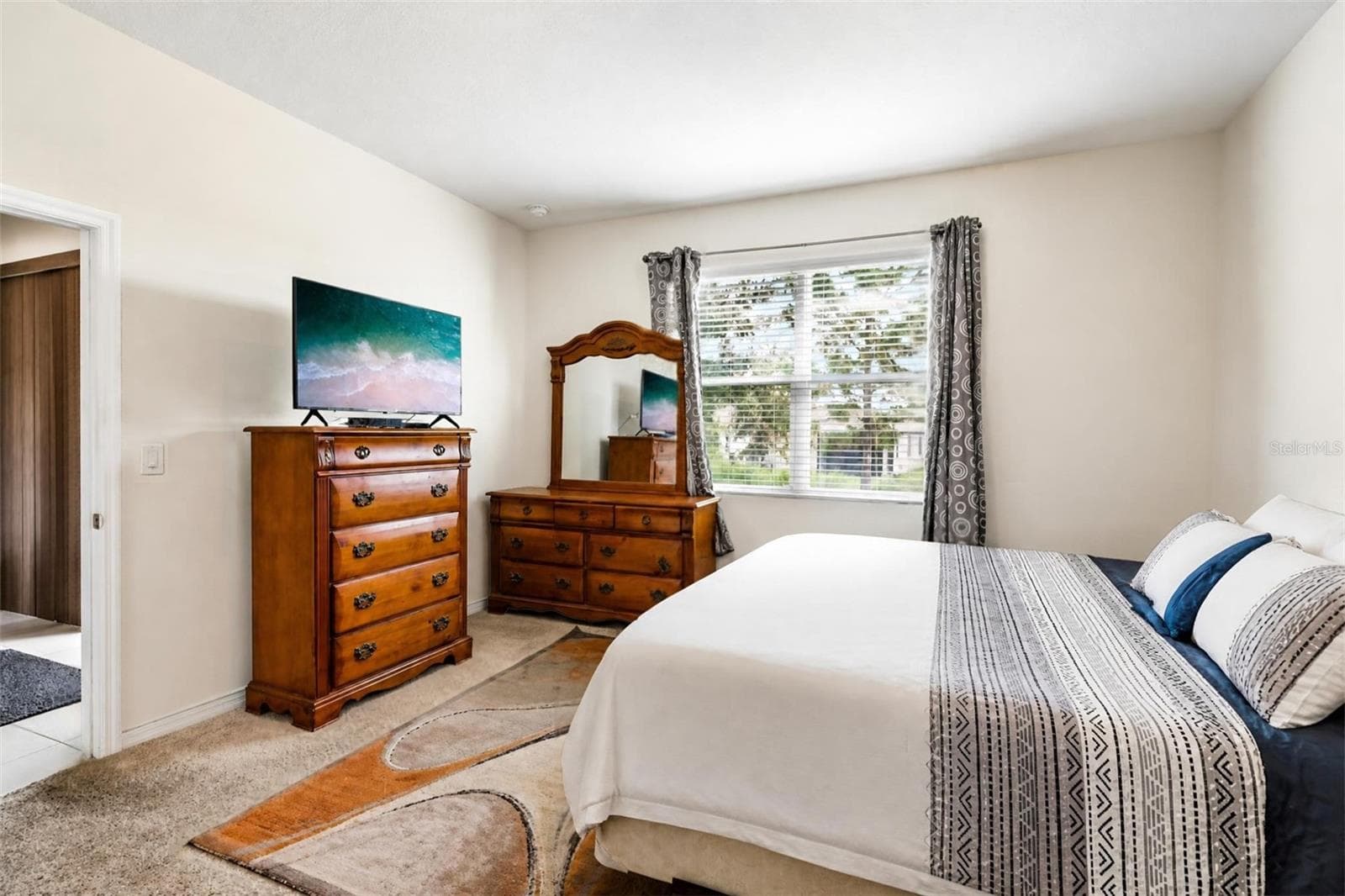 Primary Bedroom - 5255 SUNSHINE DR, WILDWOOD