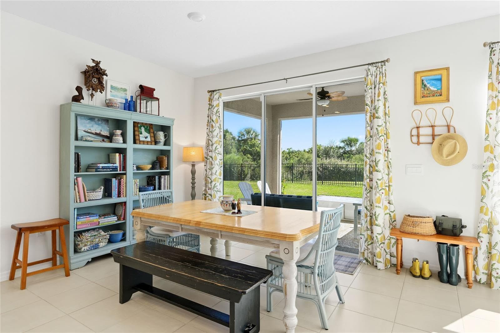 Single Family Residence at 2214 MARSH HARBOUR LOOP, BRADENTON, photo 13 of 43