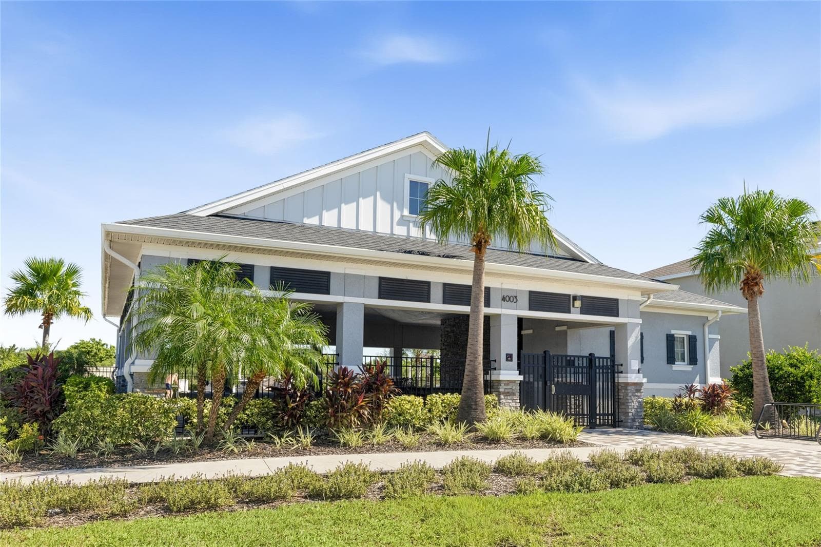 Community Pool Center - 2214 MARSH HARBOUR LOOP, BRADENTON