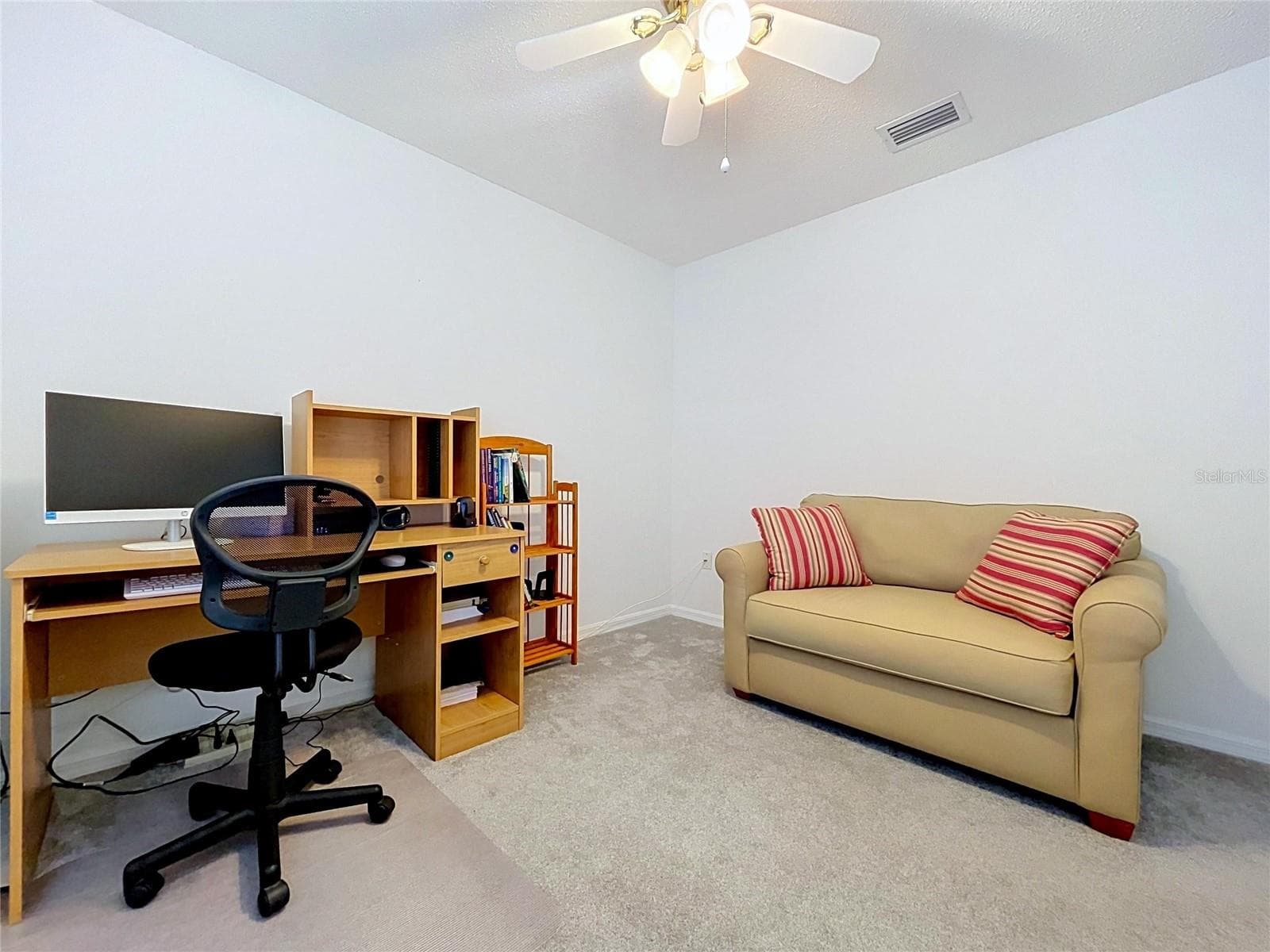 Ceiling fans in each room - 27408 CORAL SPRINGS DR, WESLEY CHAPEL