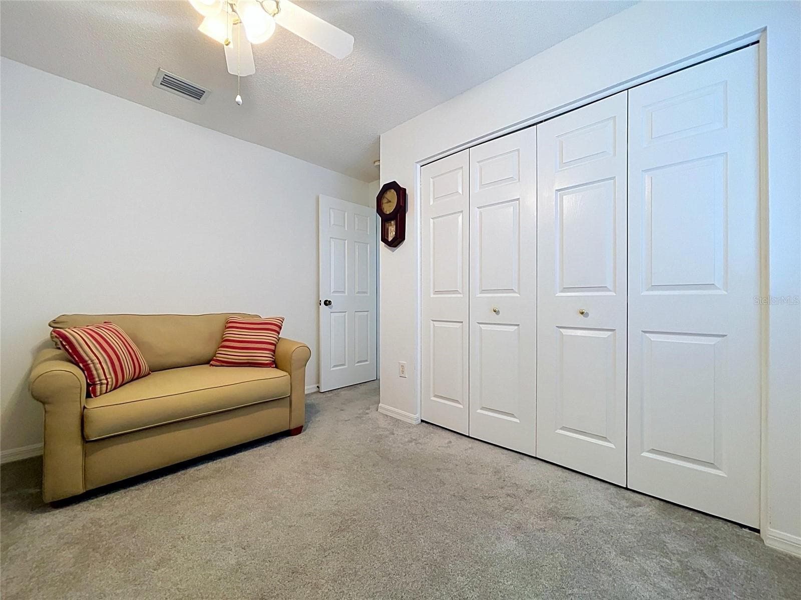 Built-in closet - 27408 CORAL SPRINGS DR, WESLEY CHAPEL