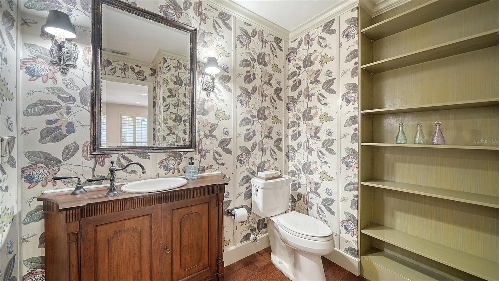 Single Family Residence at 1695 HYDE PARK ST, SARASOTA, photo 12 of 84