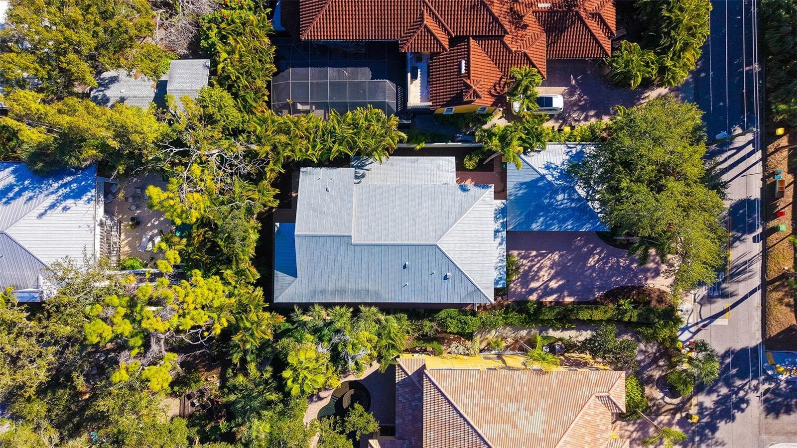 Single Family Residence at 1695 HYDE PARK ST, SARASOTA, photo 57 of 84