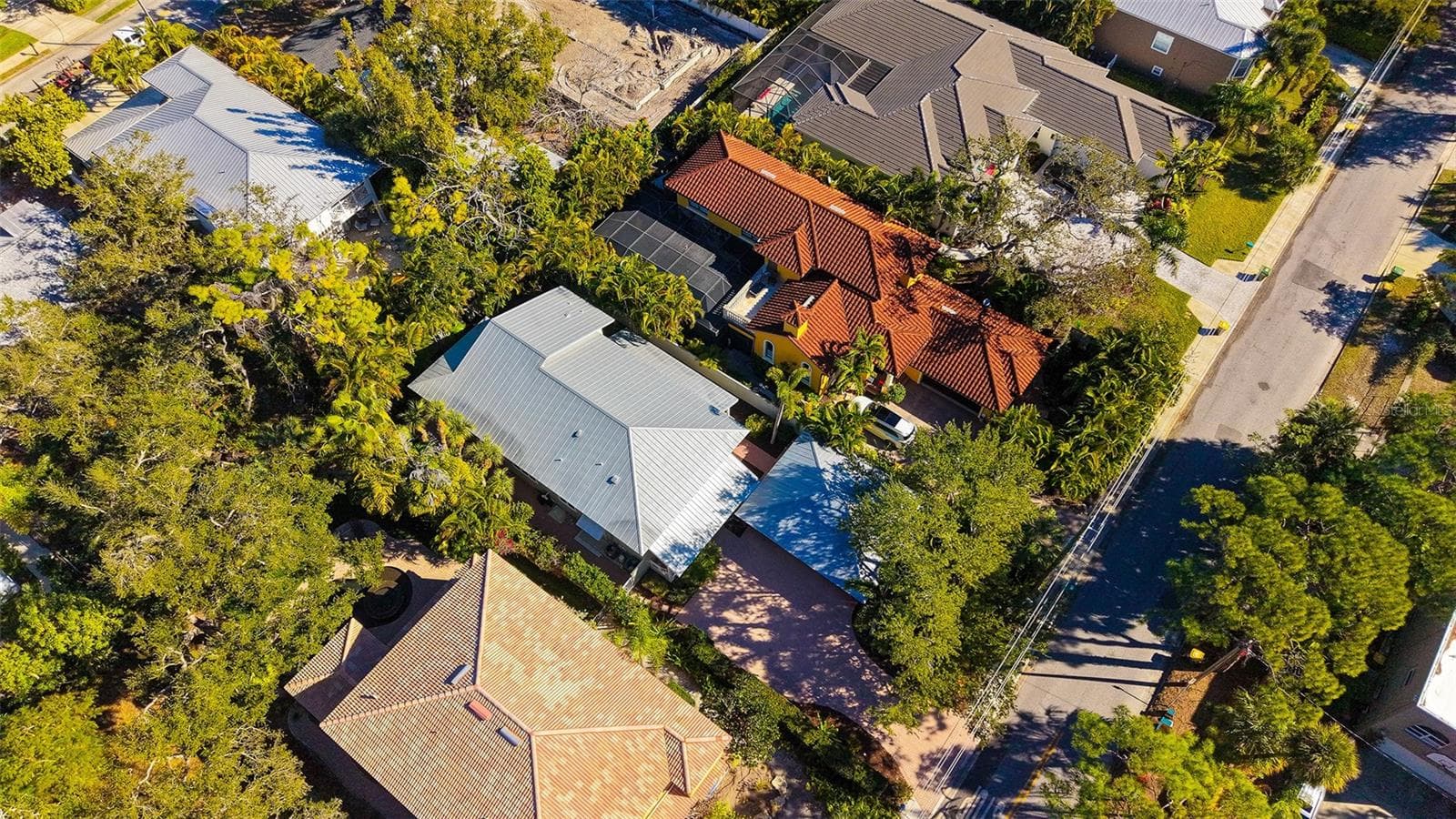 Single Family Residence at 1695 HYDE PARK ST, SARASOTA, photo 58 of 84