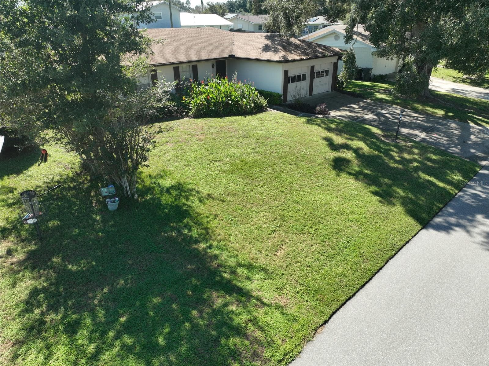 Front - 125 WHITTIER LN, WINTER HAVEN