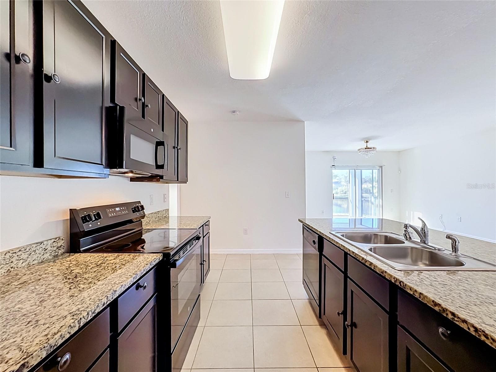 Single Family Residence at 4842 SAN PALERMO DR, BRADENTON, photo 10 of 59