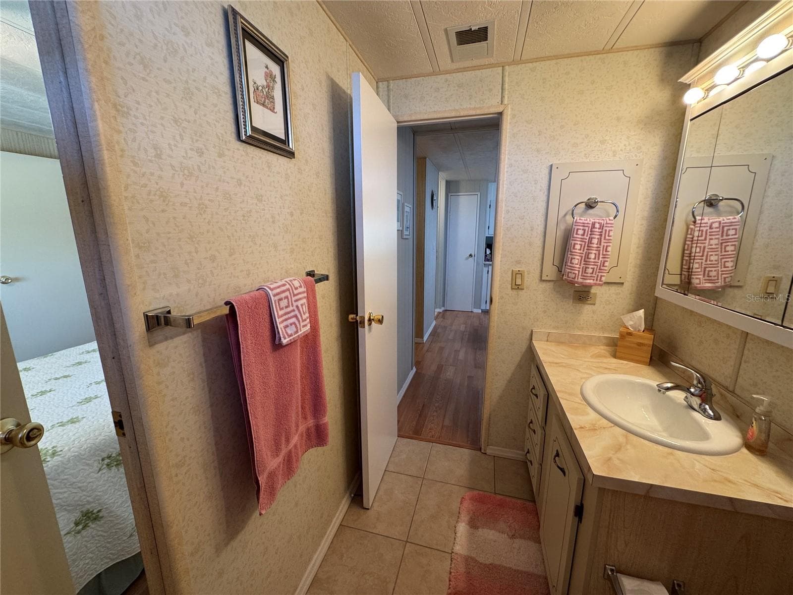 Manufactured Home at 6733 KENSINGTON DR NE, WINTER HAVEN, photo 28 of 71