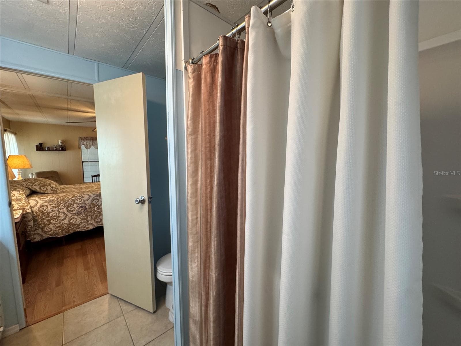 Manufactured Home at 6733 KENSINGTON DR NE, WINTER HAVEN, photo 37 of 71