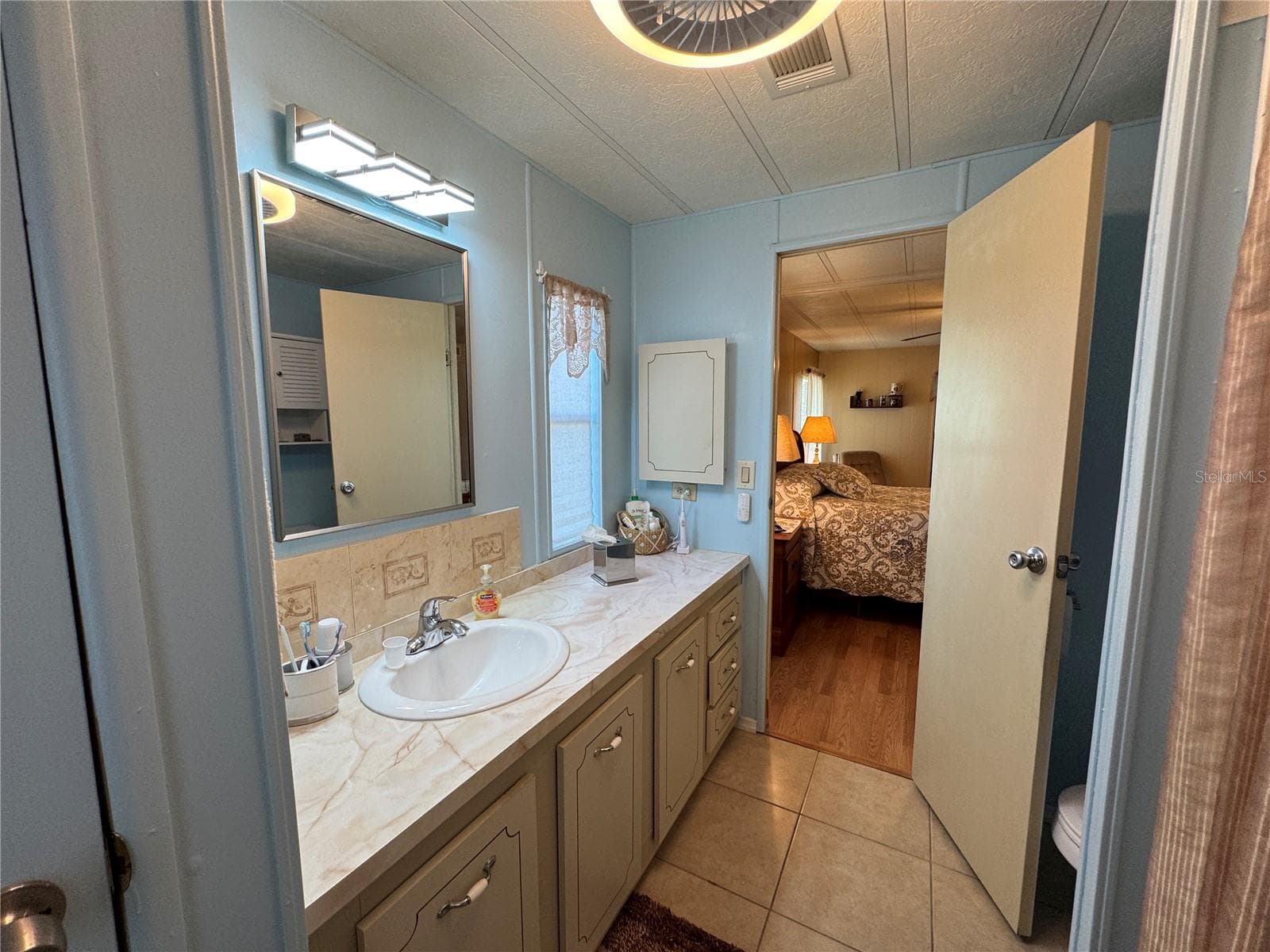 Manufactured Home at 6733 KENSINGTON DR NE, WINTER HAVEN, photo 38 of 71