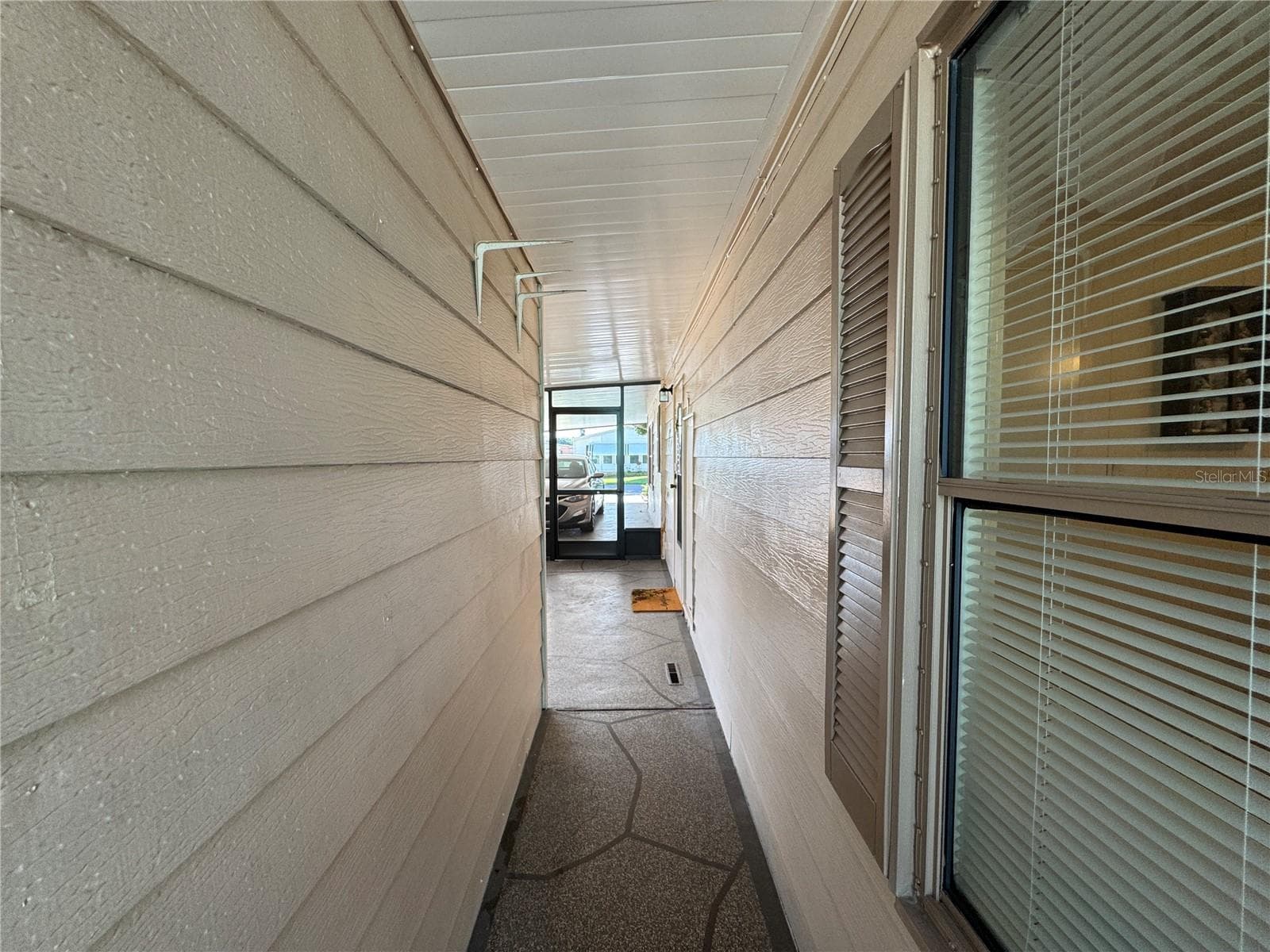 Manufactured Home at 6733 KENSINGTON DR NE, WINTER HAVEN, photo 44 of 71