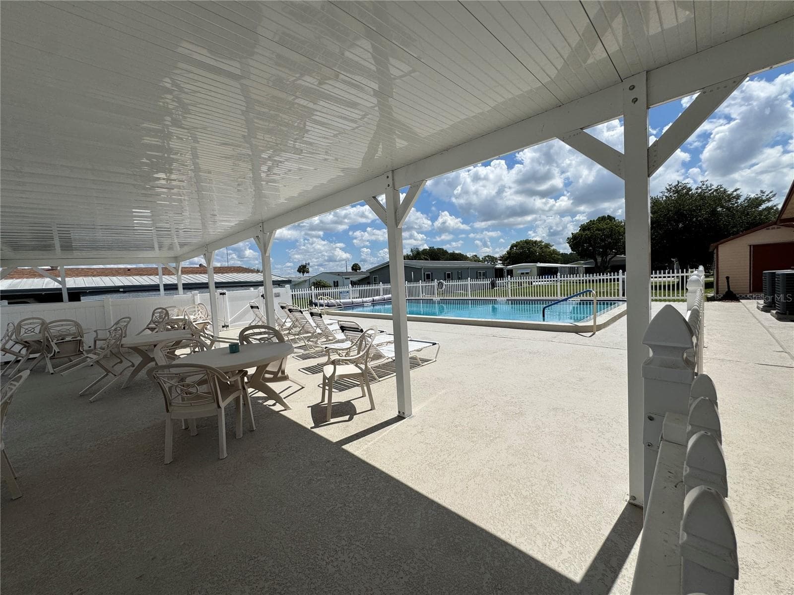 Manufactured Home at 6733 KENSINGTON DR NE, WINTER HAVEN, photo 54 of 71