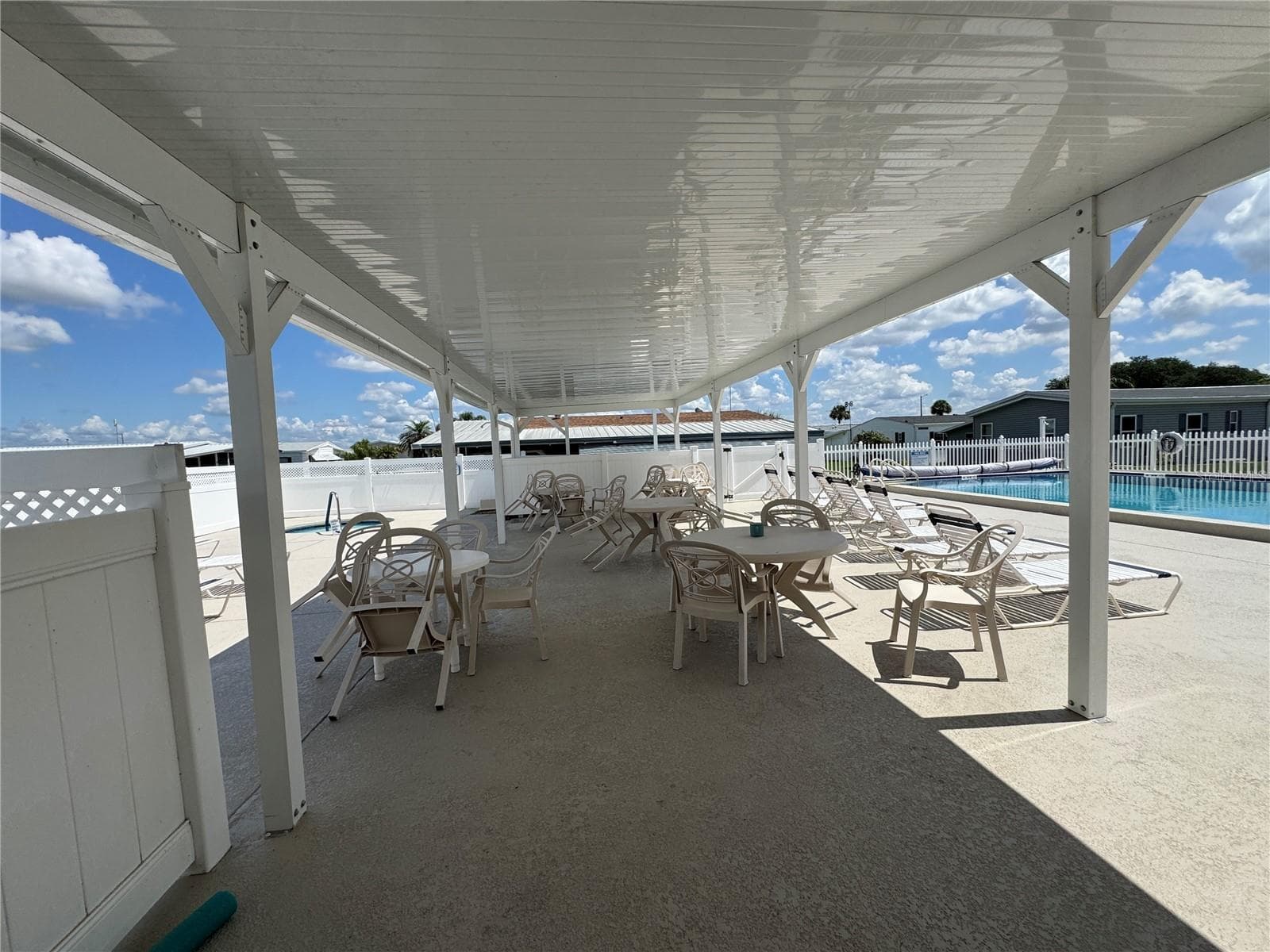 Manufactured Home at 6733 KENSINGTON DR NE, WINTER HAVEN, photo 55 of 71