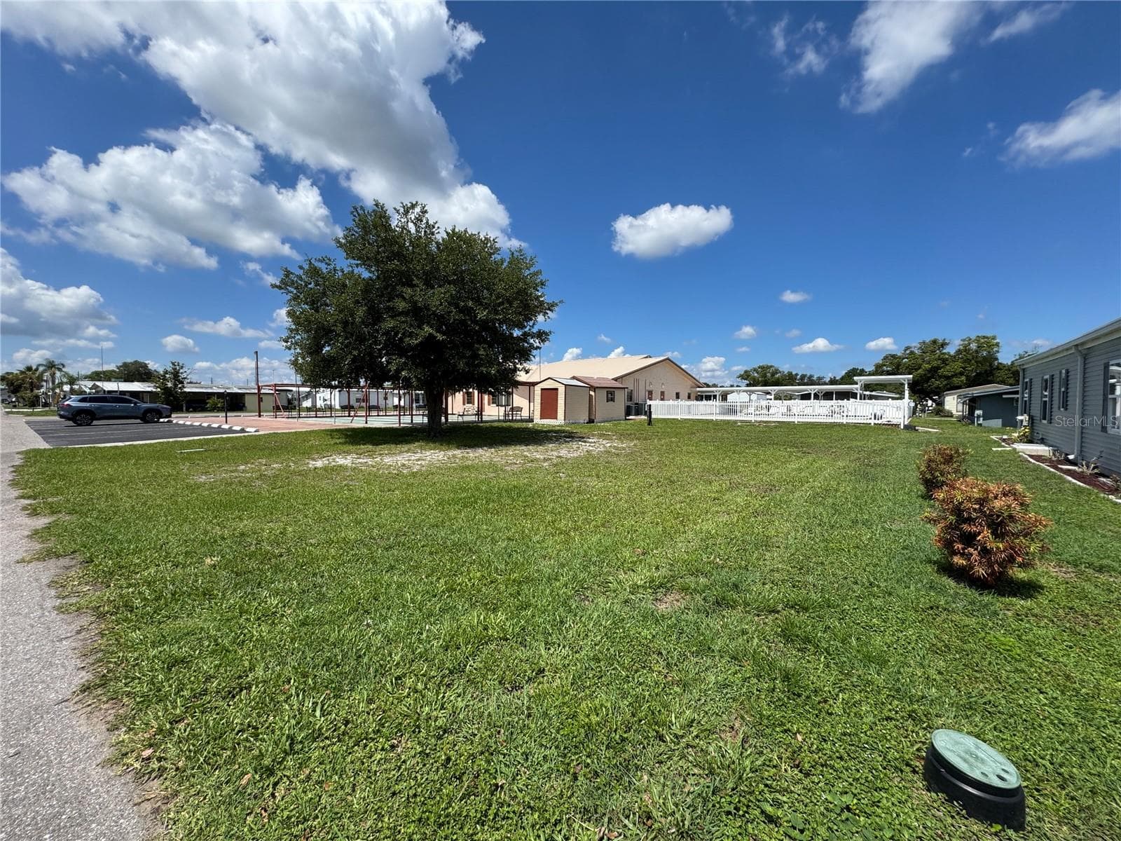 Manufactured Home at 6733 KENSINGTON DR NE, WINTER HAVEN, photo 56 of 71