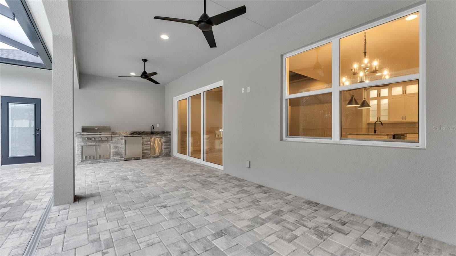 Single Family Residence at 4232 HAVEN LAKE CT, LAKELAND, photo 4 of 57