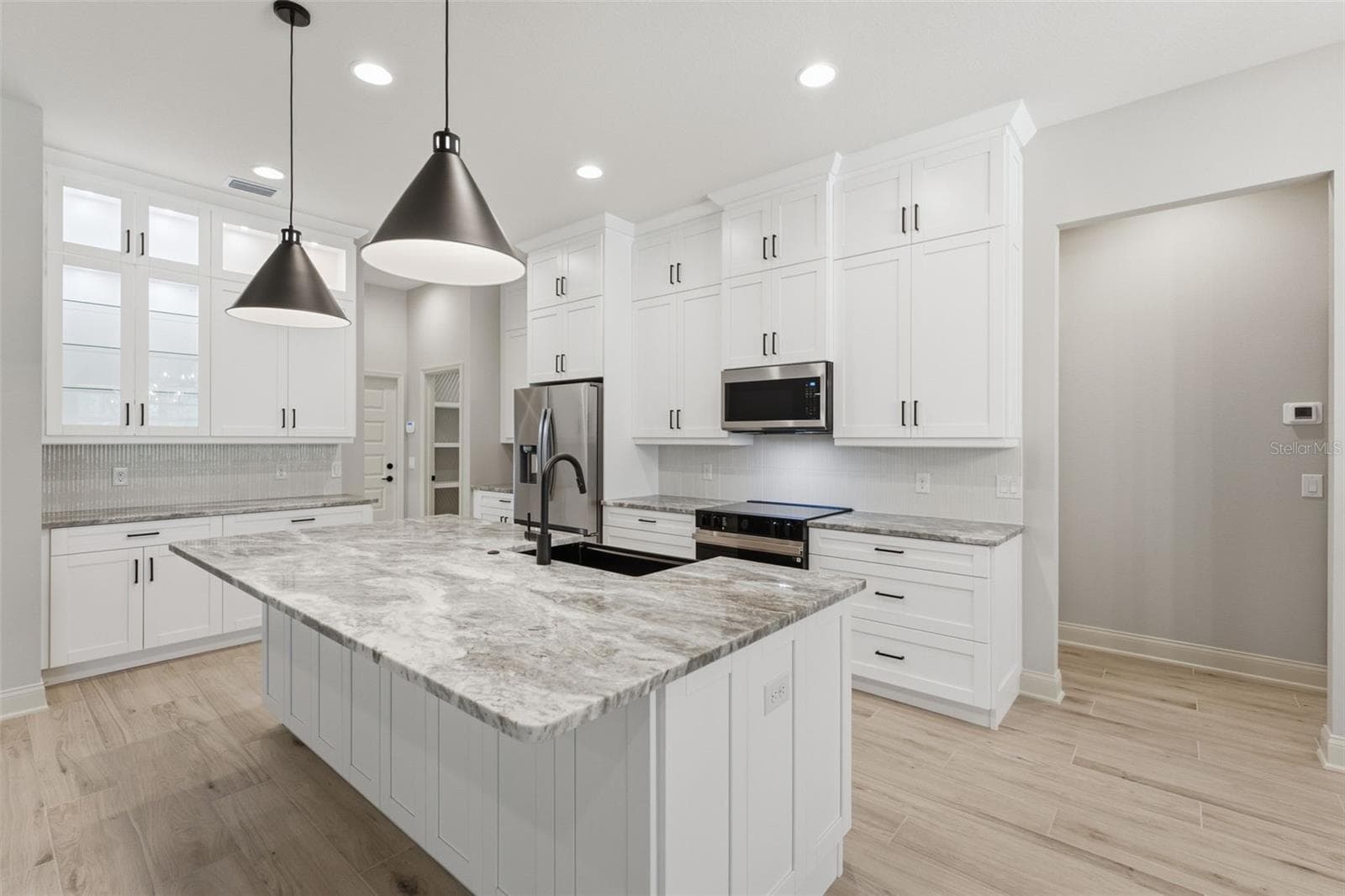 Single Family Residence at 4232 HAVEN LAKE CT, LAKELAND, photo 11 of 57