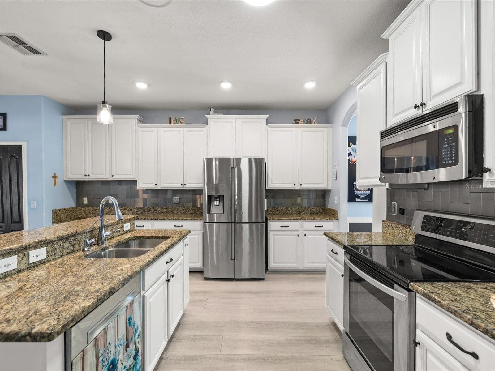 Single Family Residence at 11695 CRESTRIDGE LOOP, NEW PORT RICHEY, photo 10 of 70