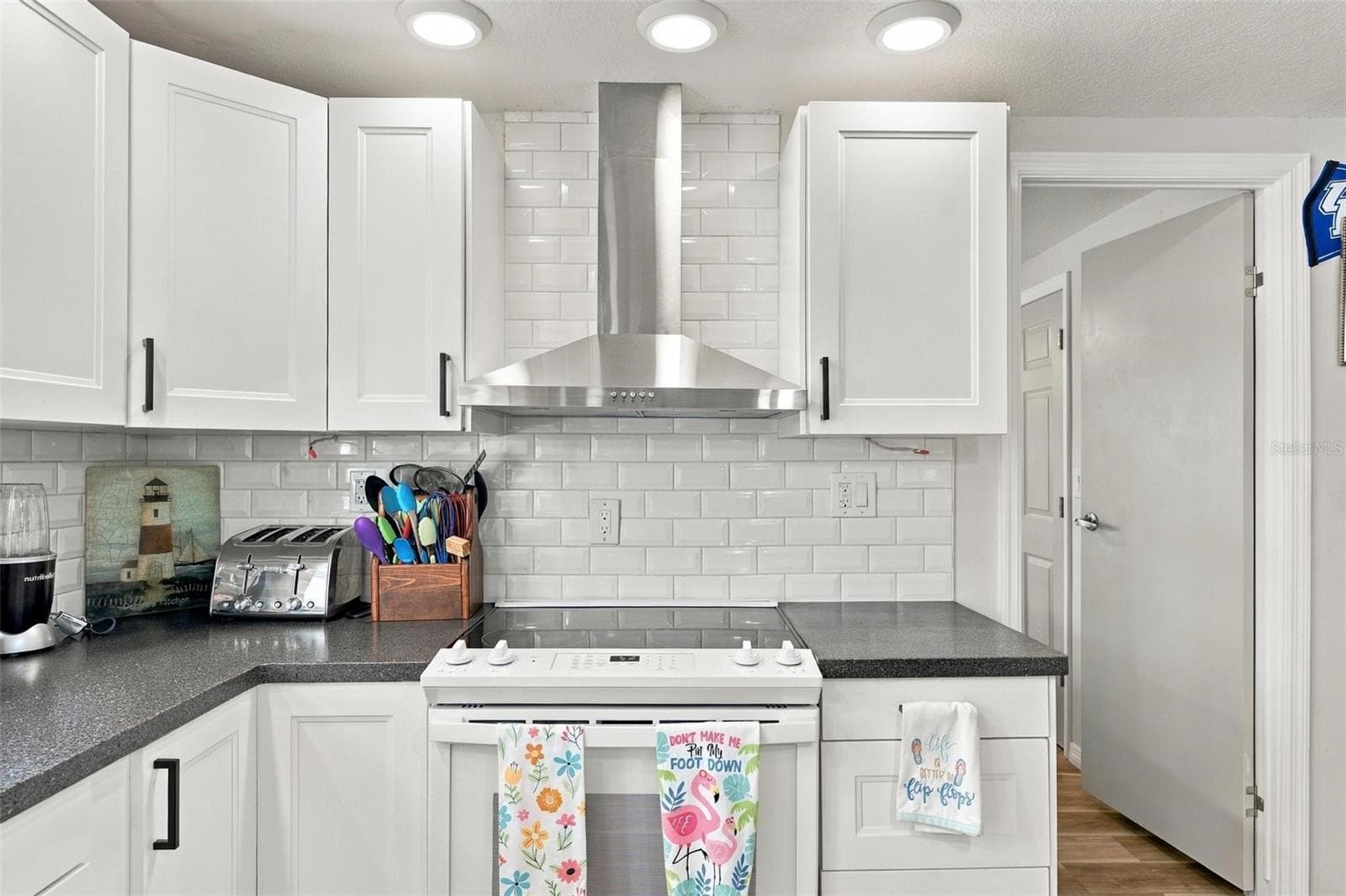 Kitchen - 39 HAWAIIAN WAY, LEESBURG