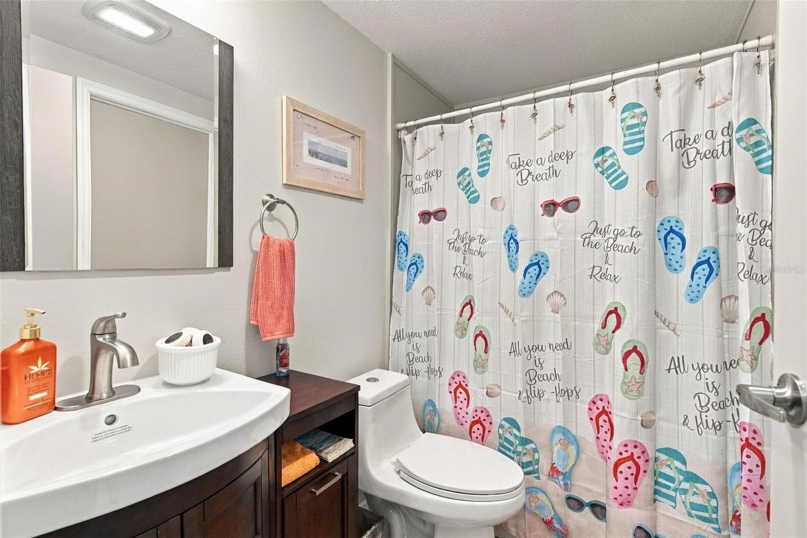 Second Bathroom - 39 HAWAIIAN WAY, LEESBURG