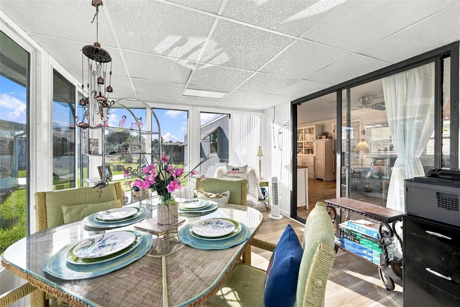 Florida Room - 39 HAWAIIAN WAY, LEESBURG