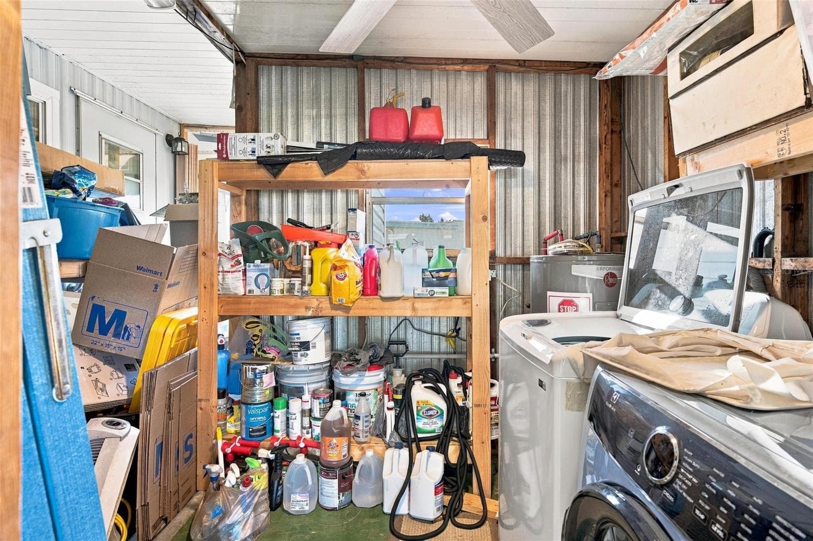 Shed - 39 HAWAIIAN WAY, LEESBURG