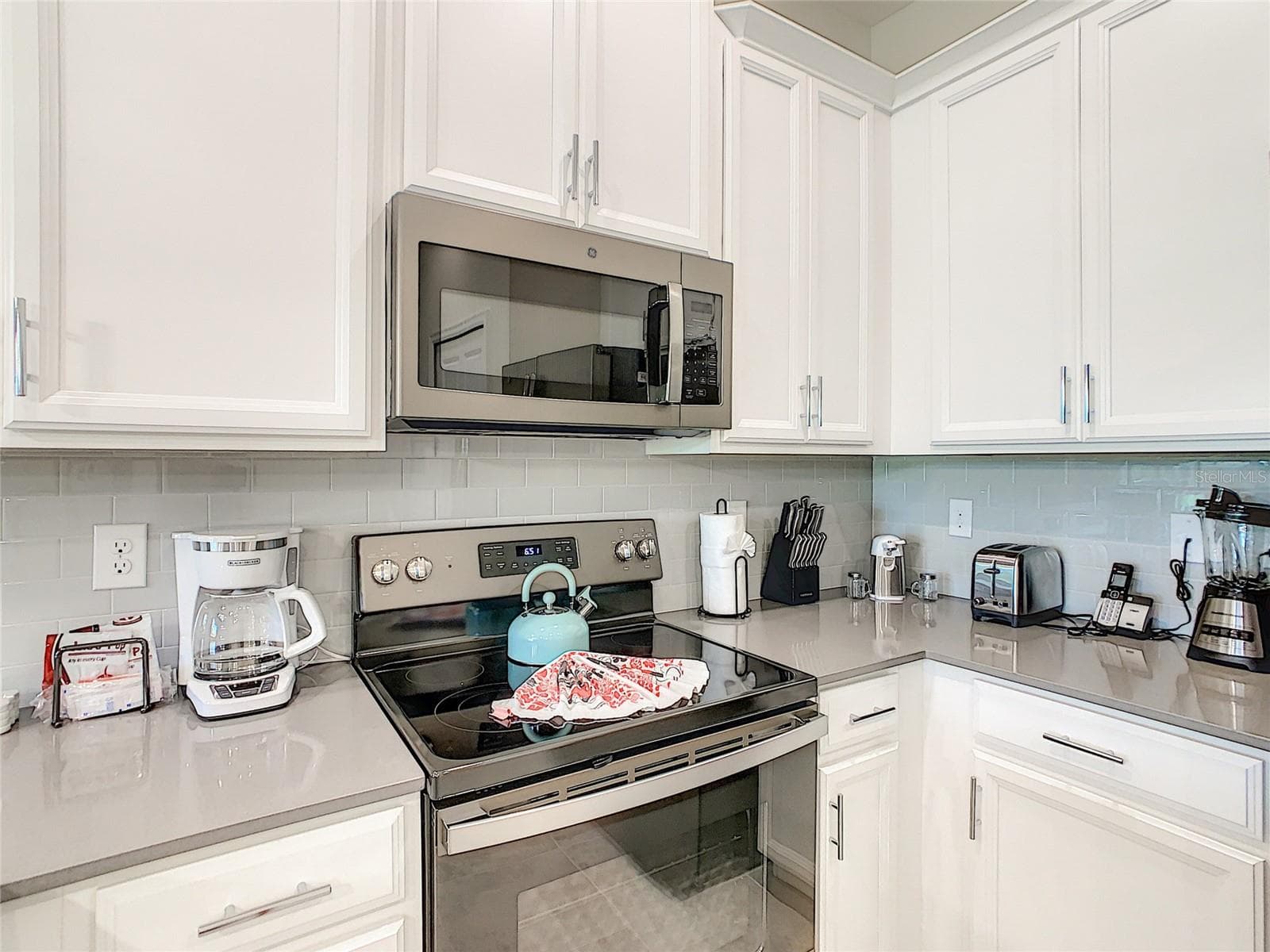 Kitchen Range - 763 OCEAN COURSE AVE., CHAMPIONS GATE