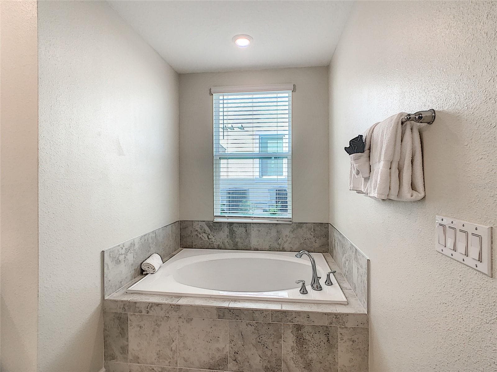 Bathroom Soaking Tub - 763 OCEAN COURSE AVE., CHAMPIONS GATE