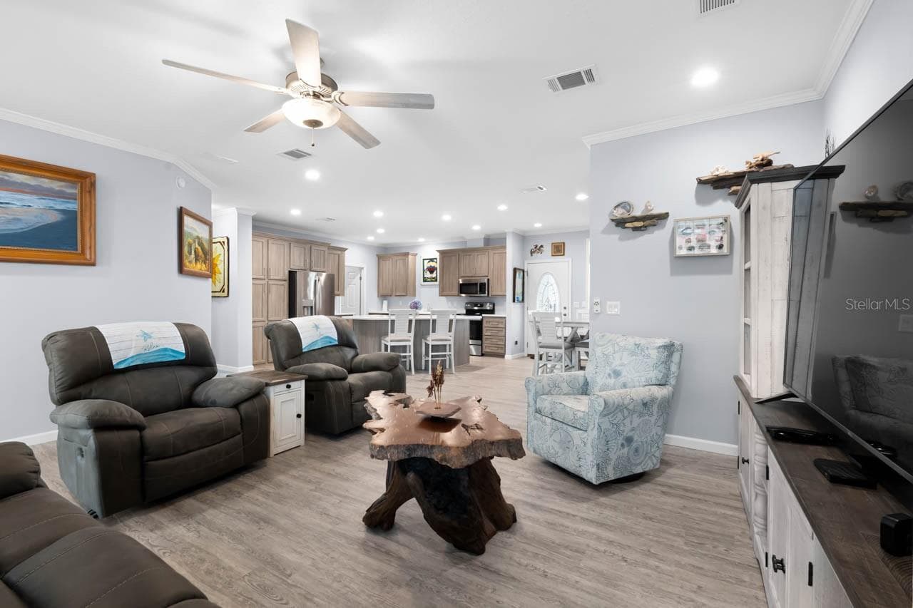 Manufactured Home at 102 E SAINT LUCIA LOOP, APOLLO BEACH, photo 7 of 49