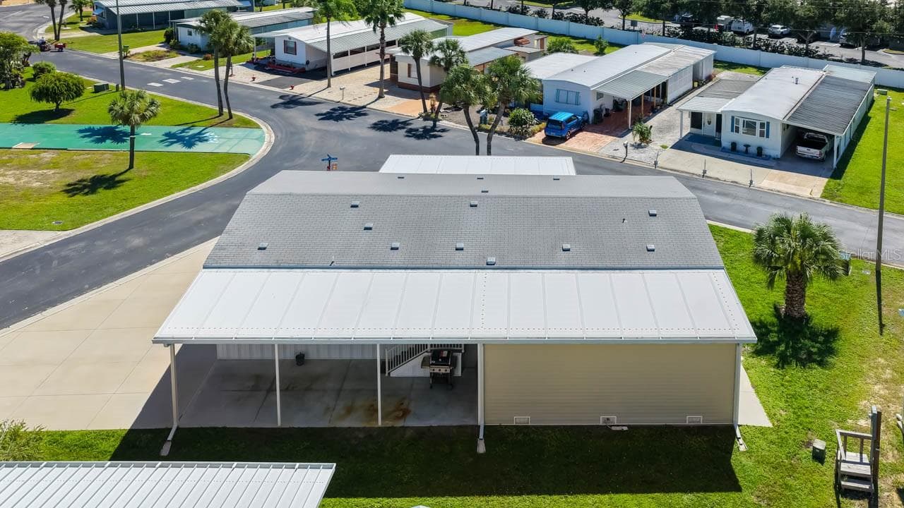 Manufactured Home at 102 E SAINT LUCIA LOOP, APOLLO BEACH, photo 38 of 49