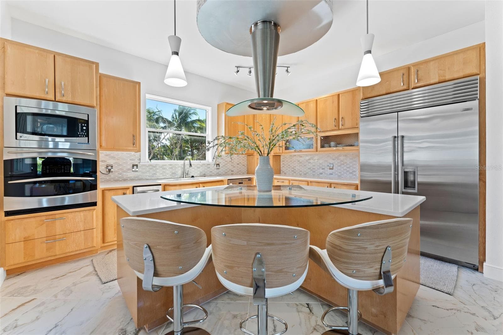 Single Family Residence at 4150 SNAIL ISLAND CT, BOCA GRANDE, photo 18 of 99