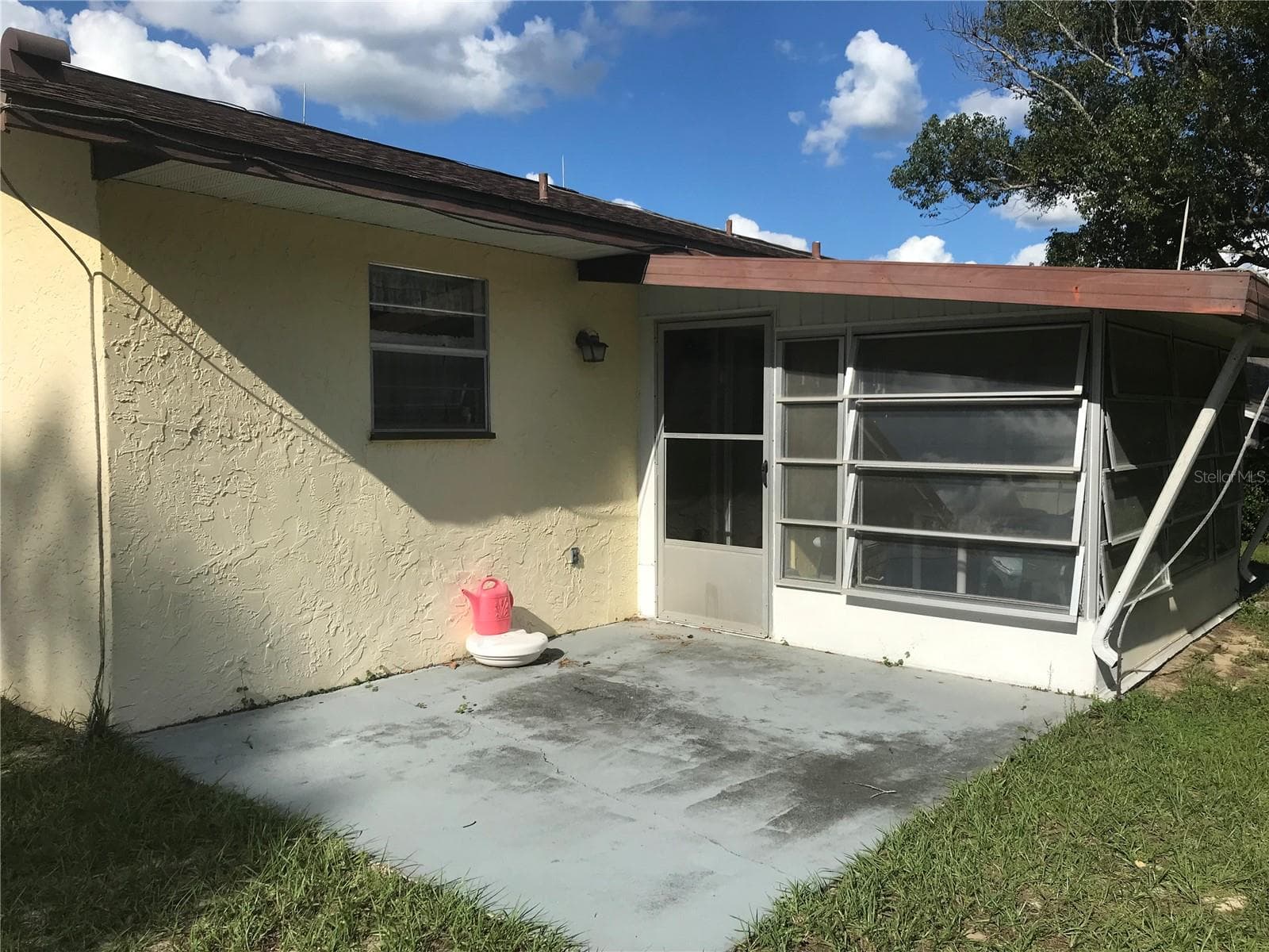 Single Family Residence at 313 BAHIA CIR, OCALA, photo 6 of 25