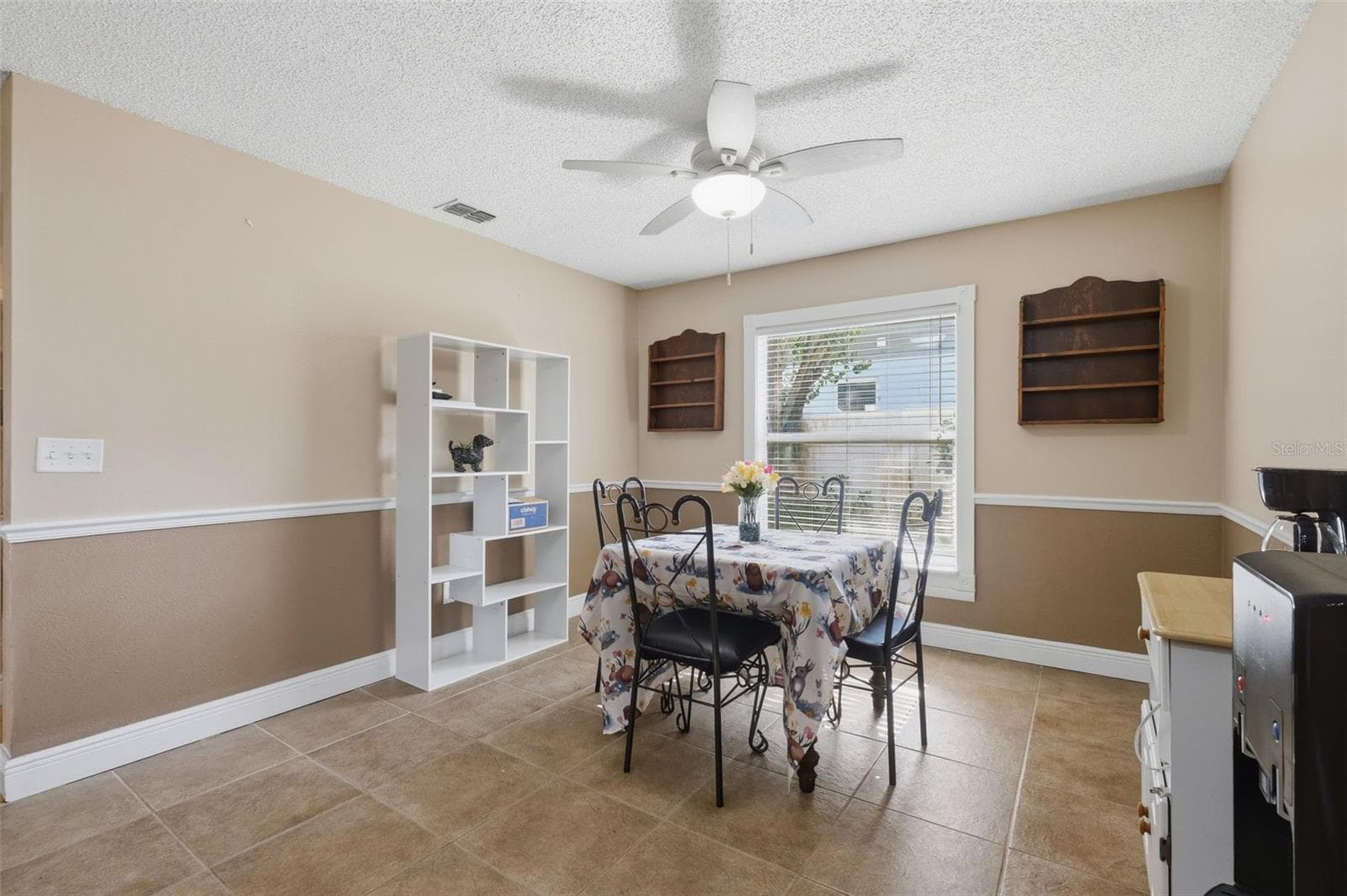 Single Family Residence at 2872 WESLEYAN DR, PALM HARBOR, photo 13 of 28