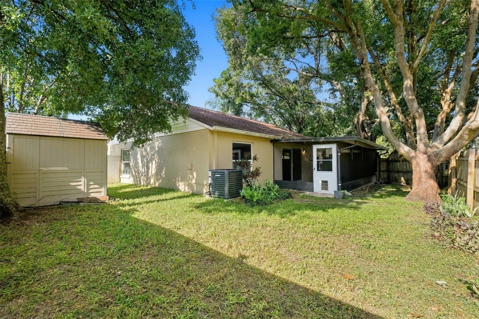 Single Family Residence at 2872 WESLEYAN DR, PALM HARBOR, photo 22 of 28