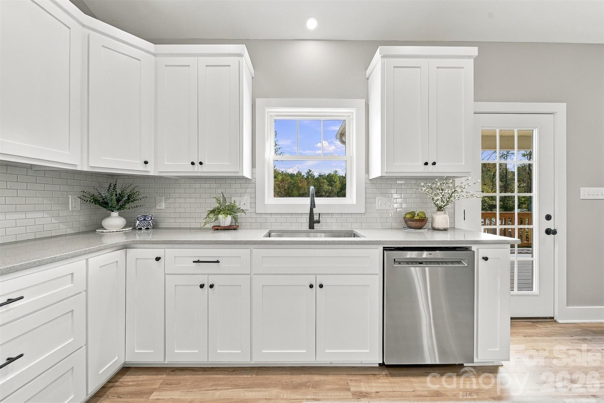 Single Family Residence at 2151 Piper Ridge Drive, Lenoir, photo 13 of 42