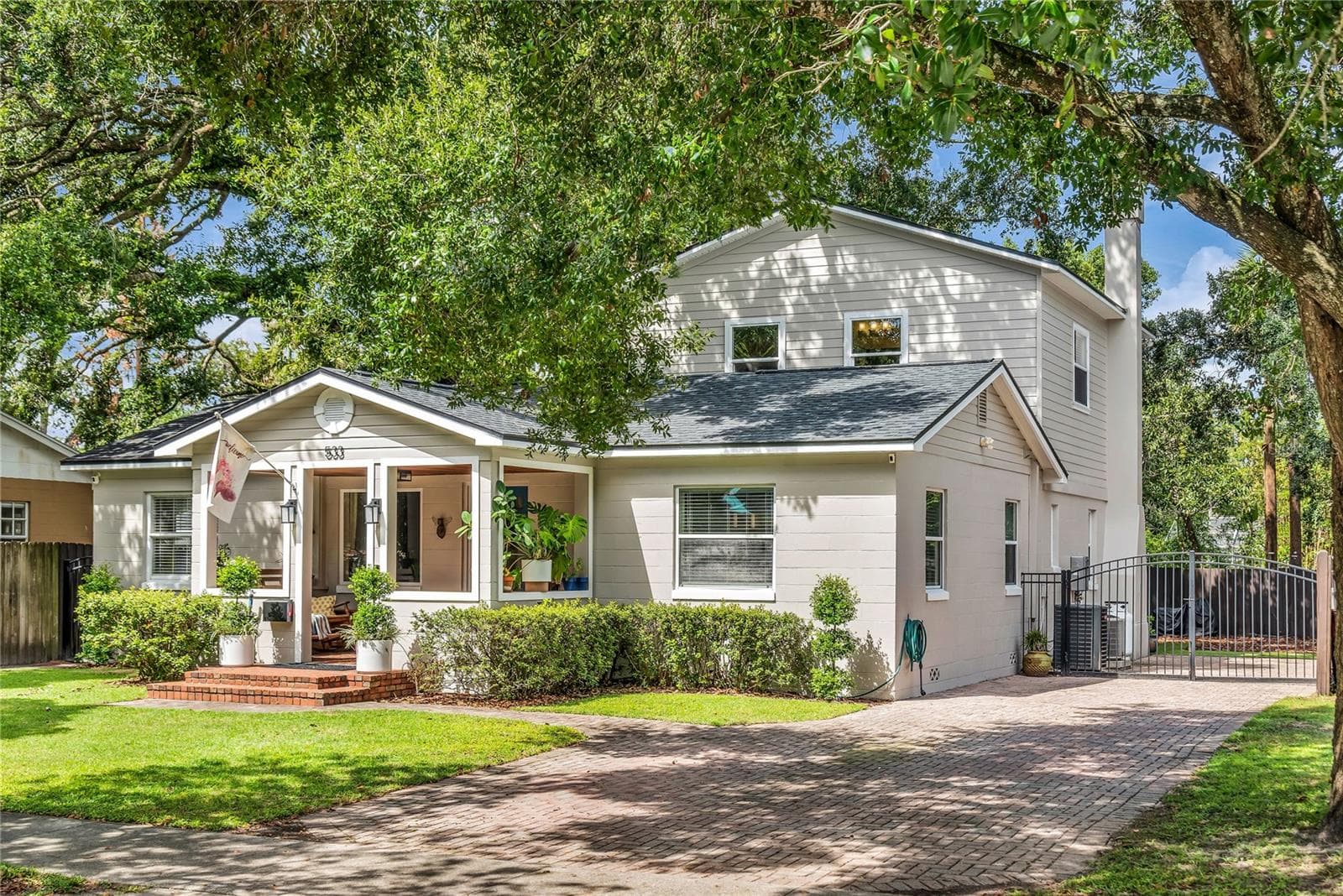 Single Family Residence at 533 BRYN MAWR ST, ORLANDO, photo 2 of 55