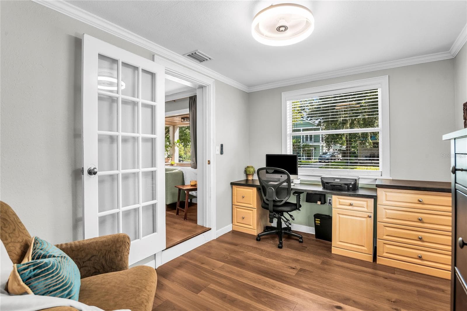 Single Family Residence at 533 BRYN MAWR ST, ORLANDO, photo 9 of 55