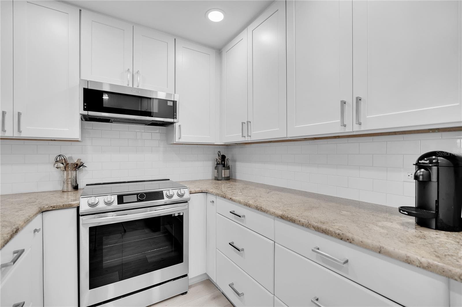 Condominium at 862 HUDSON AVE #862, SARASOTA, photo 17 of 53