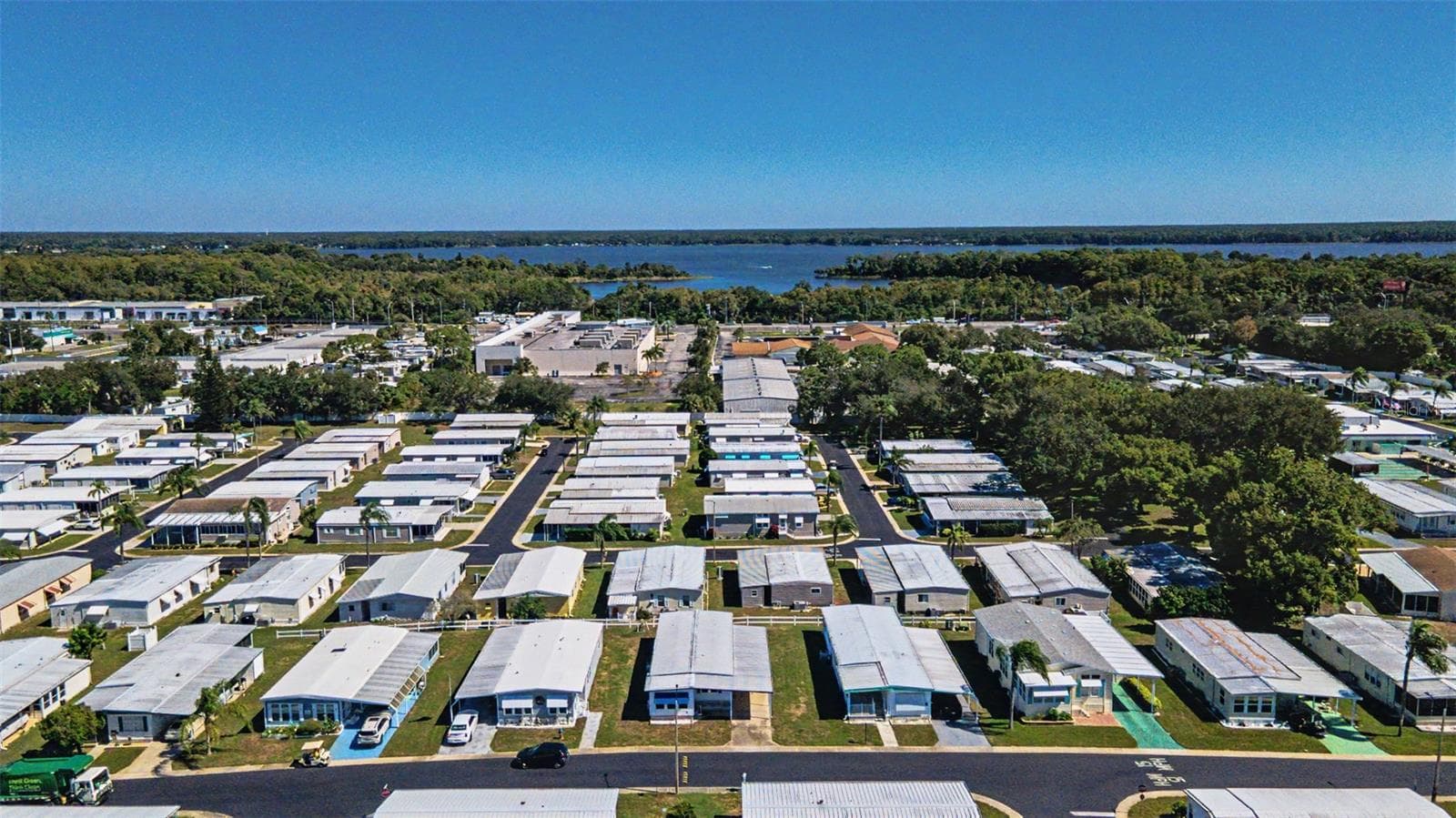 Mobile Home at 39820 US HIGHWAY 19 N #160, TARPON SPRINGS, photo 12 of 96