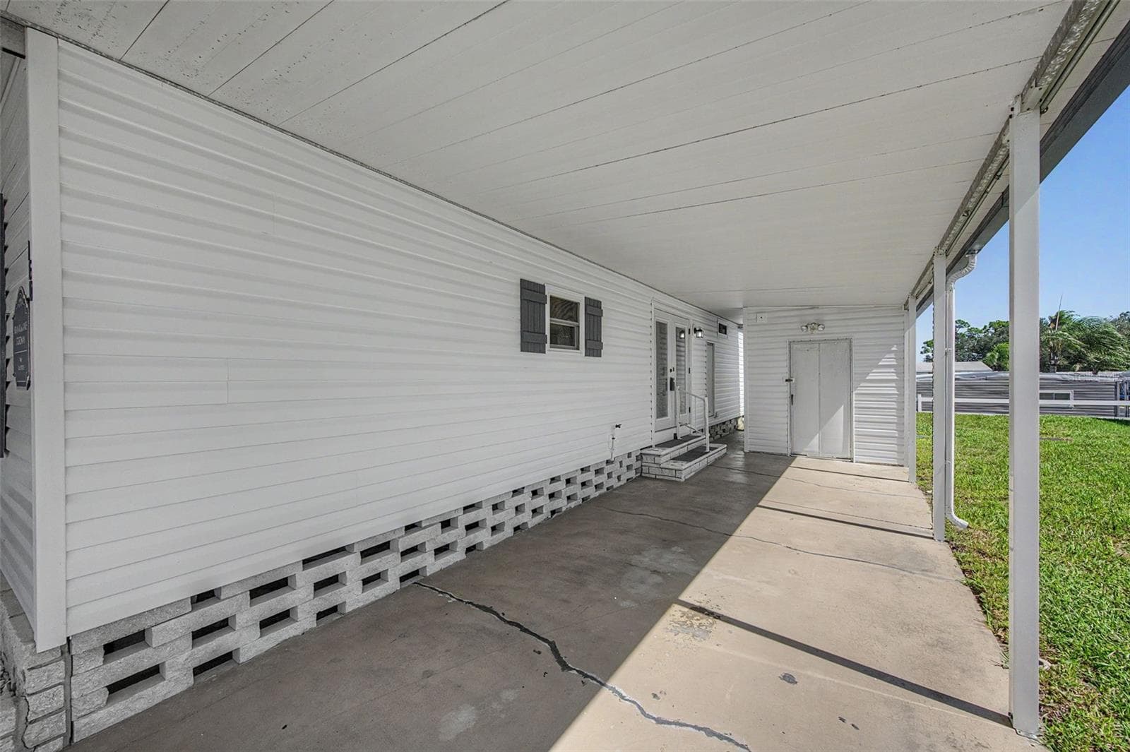 Mobile Home at 39820 US HIGHWAY 19 N #160, TARPON SPRINGS, photo 38 of 96
