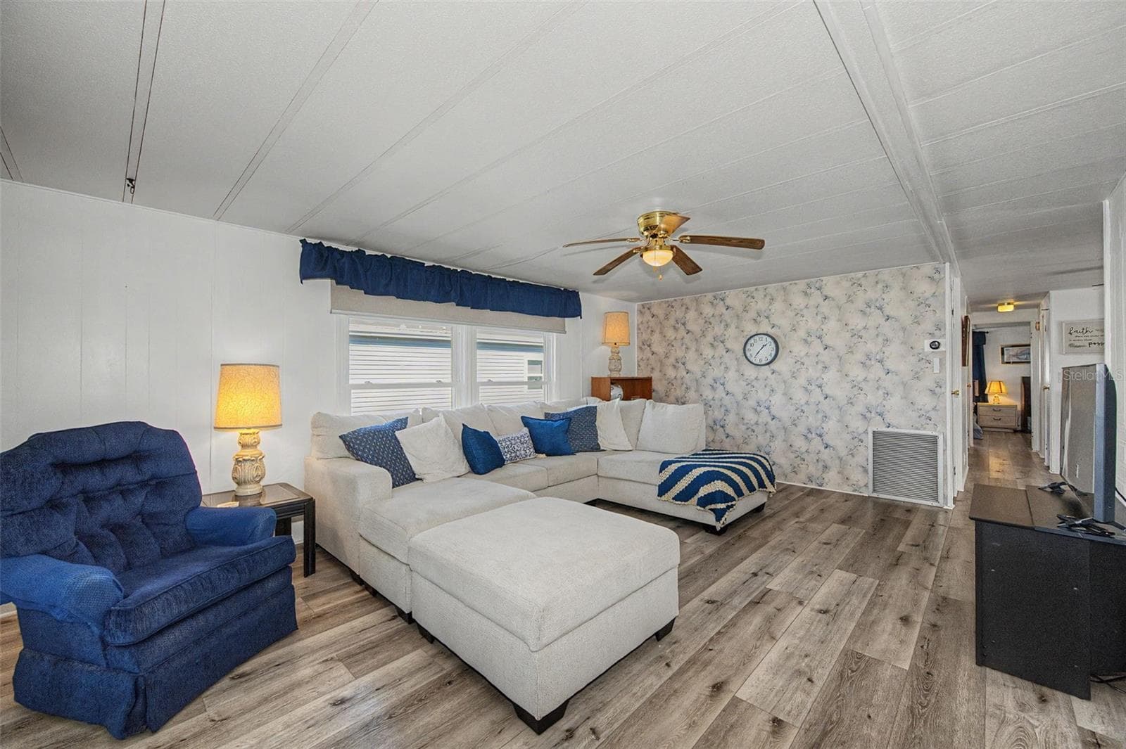 Mobile Home at 39820 US HIGHWAY 19 N #160, TARPON SPRINGS, photo 20 of 96