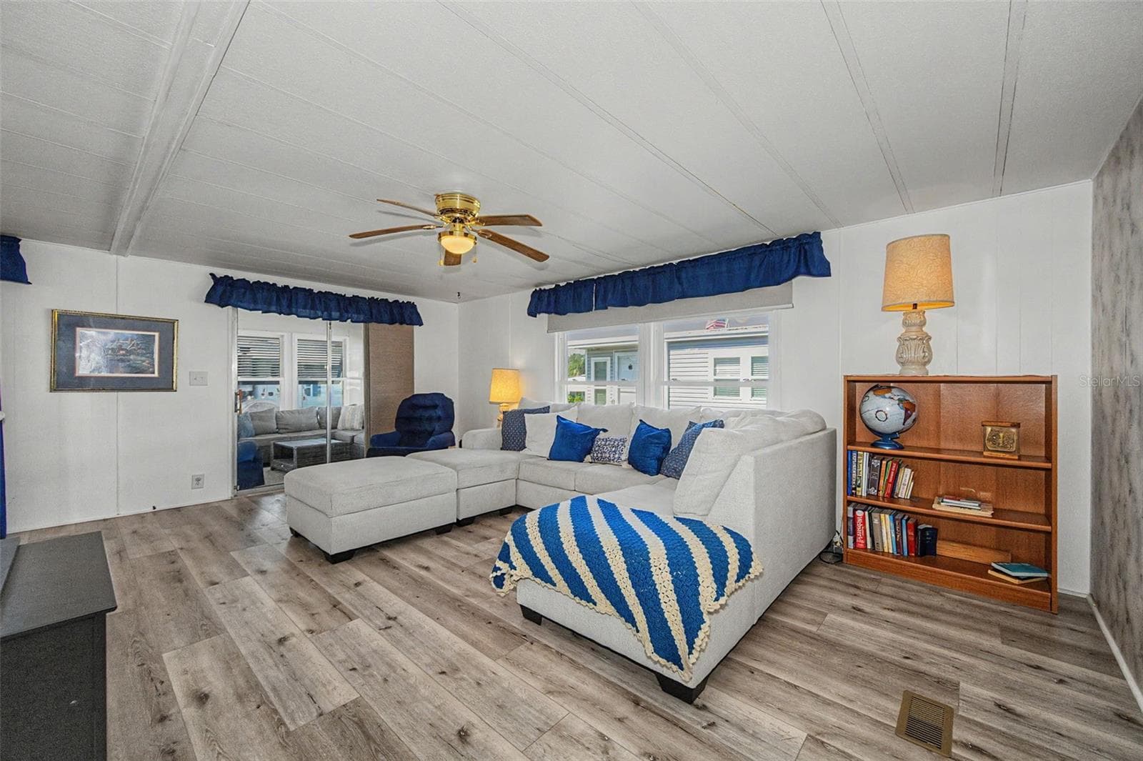 Mobile Home at 39820 US HIGHWAY 19 N #160, TARPON SPRINGS, photo 19 of 96