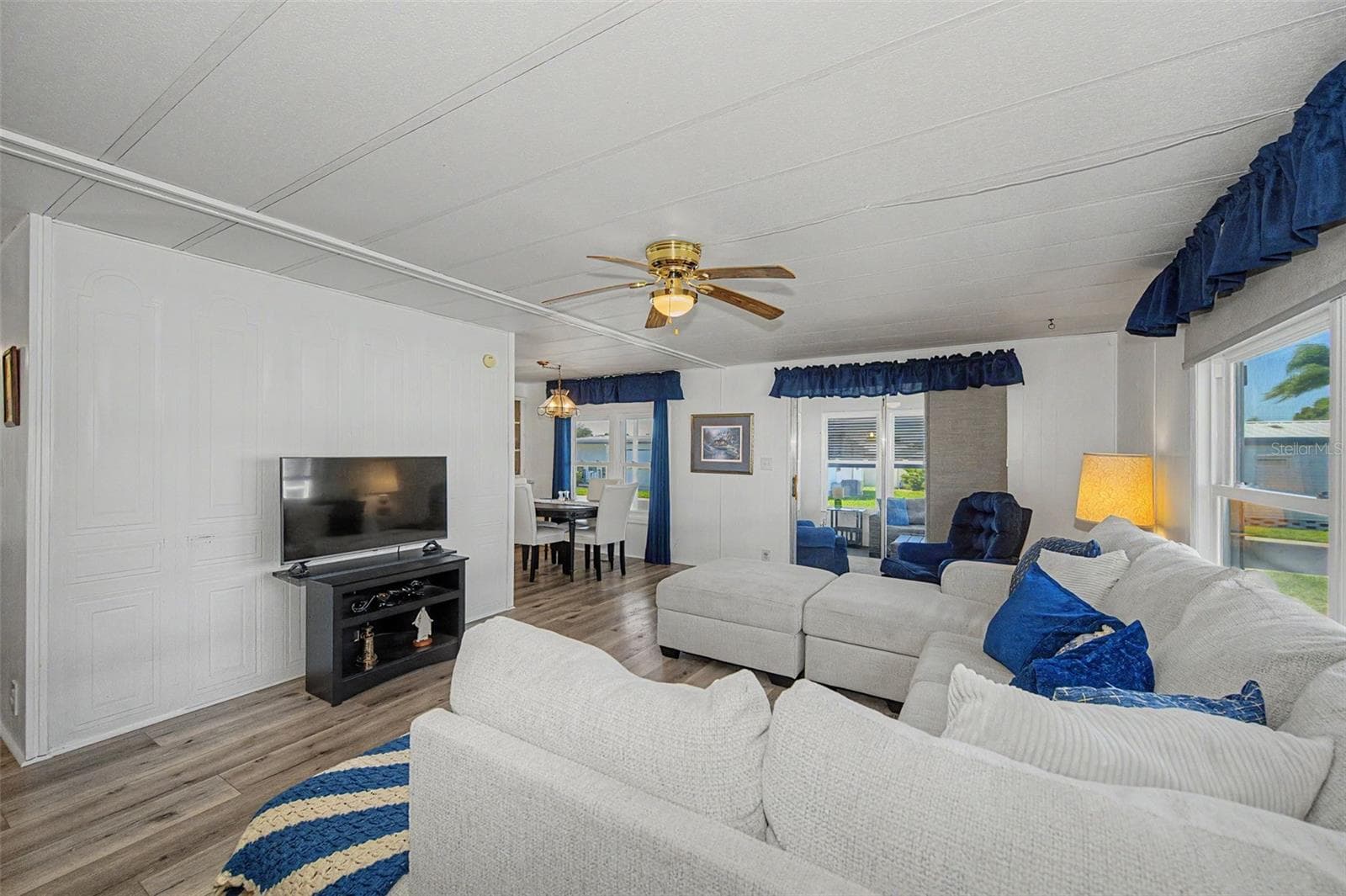 Mobile Home at 39820 US HIGHWAY 19 N #160, TARPON SPRINGS, photo 21 of 96