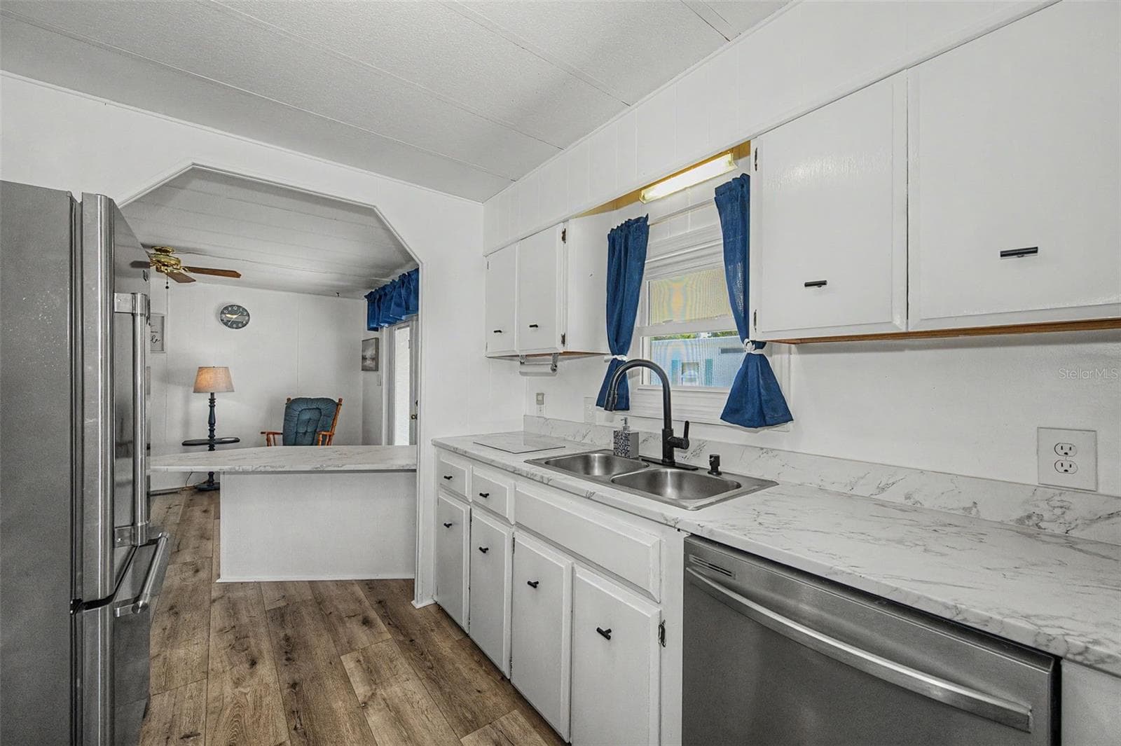 Mobile Home at 39820 US HIGHWAY 19 N #160, TARPON SPRINGS, photo 5 of 96